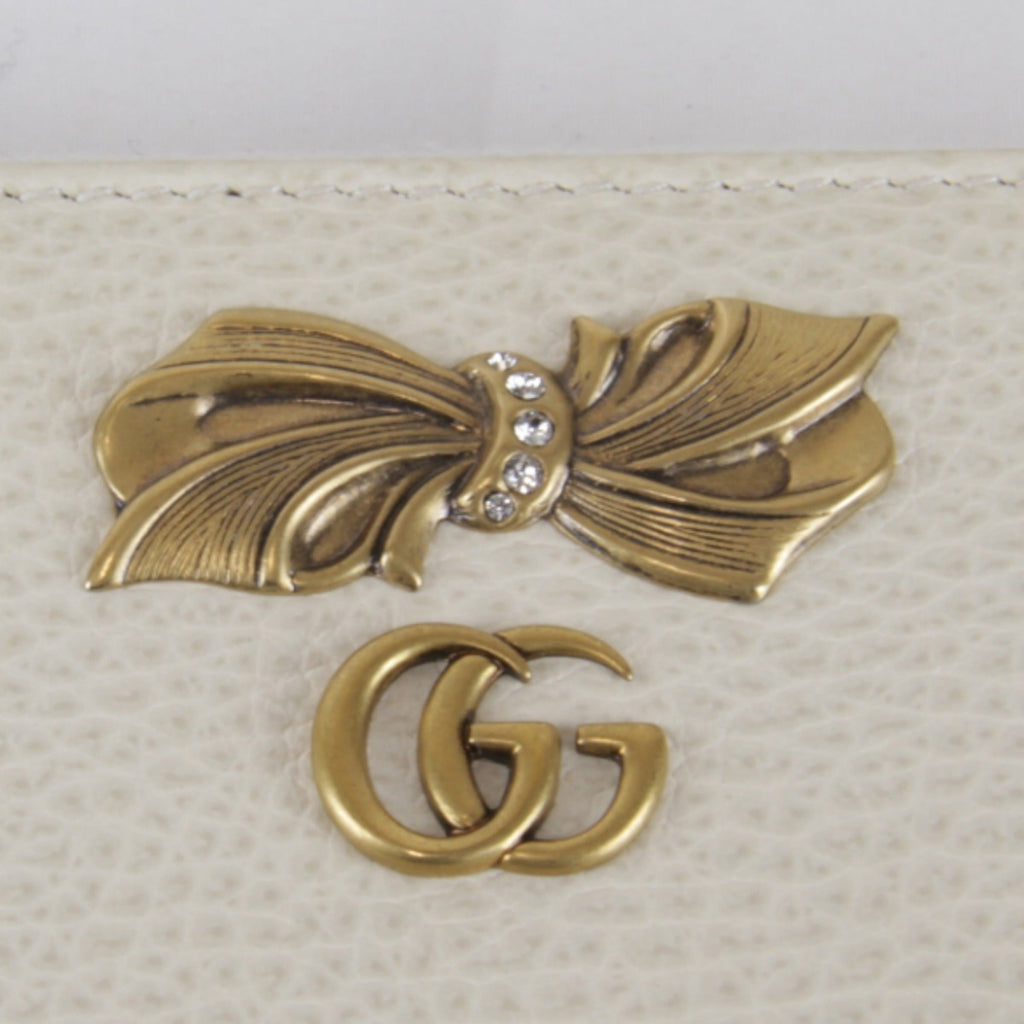 Gucci White Leather Long Wallet (Bi-Fold) (Pre-Owned)