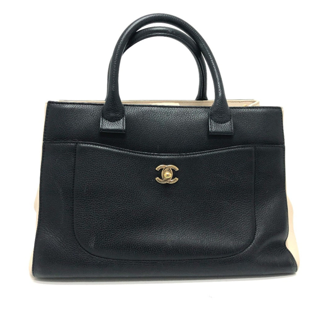 Chanel Black Leather Shoulder Bag