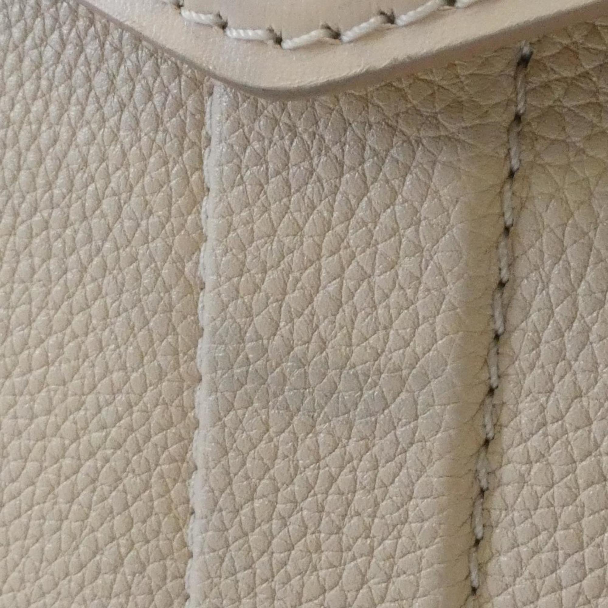 Louis Vuitton Cream Leather Handbag