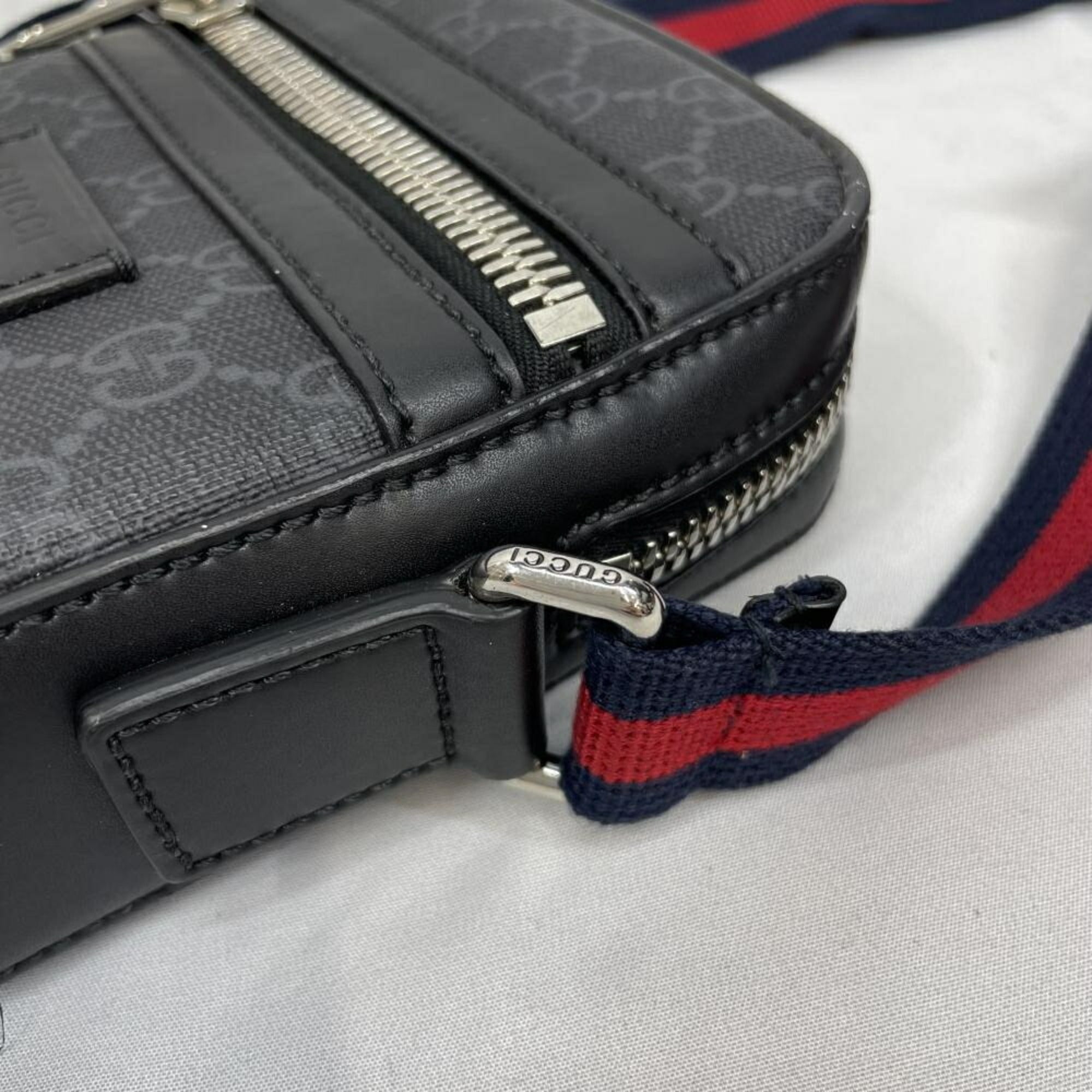 Gucci Blue Gg Supreme Shoulder Bag (Pre-Owned)