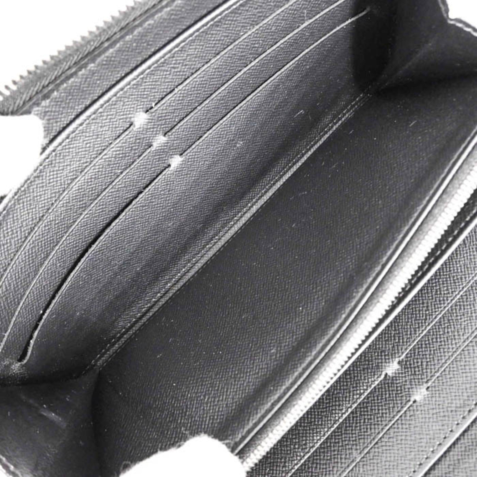 Louis Vuitton Black Taiga Leather Wallet (Tri-Fold)