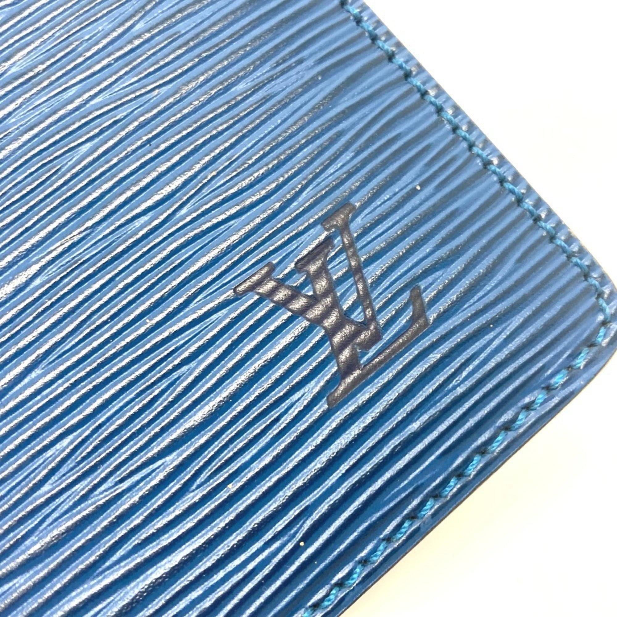 Louis Vuitton Blue Epi Leather Pochette Shoulder Bag
