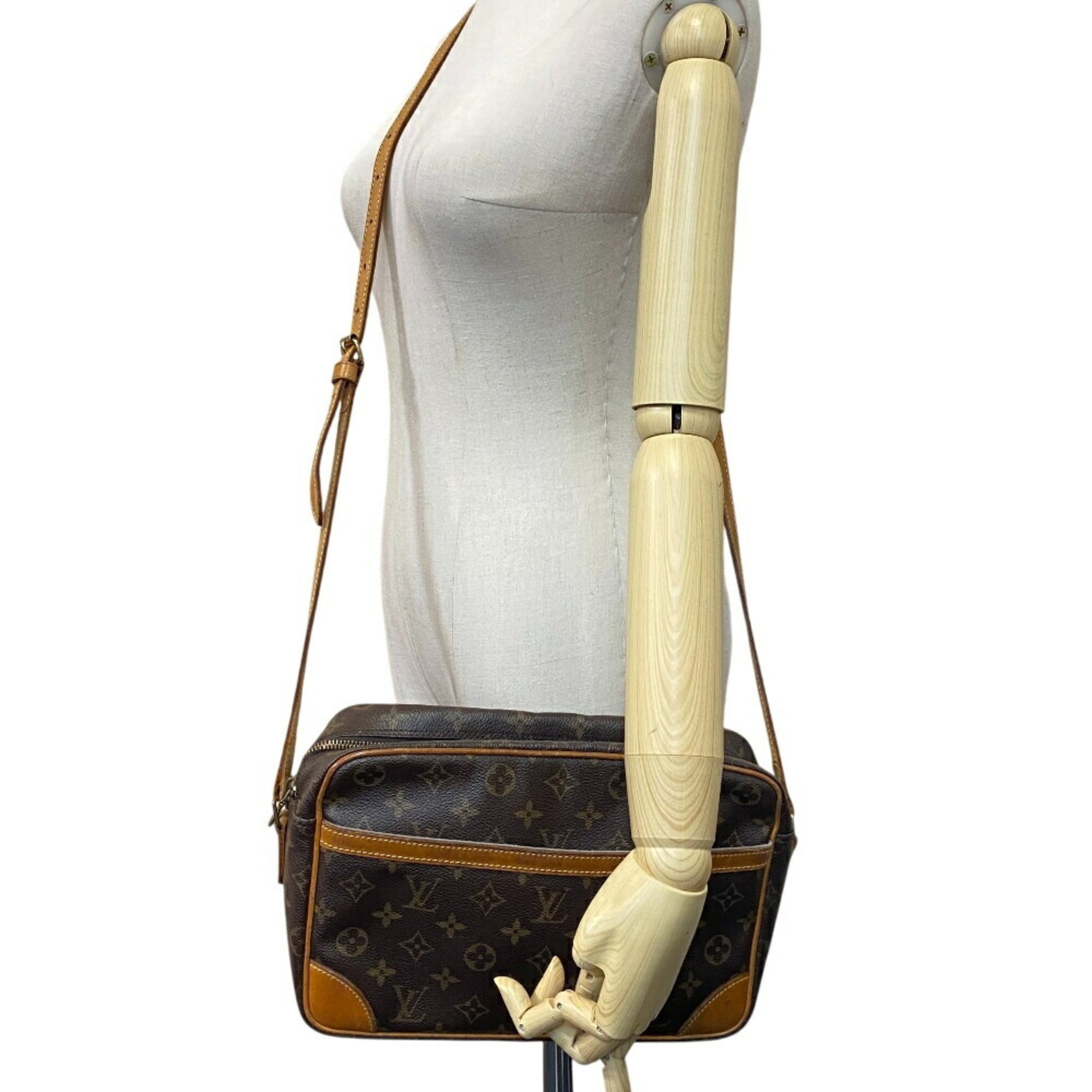 Louis Vuitton Brown Leather Shoulder Bag