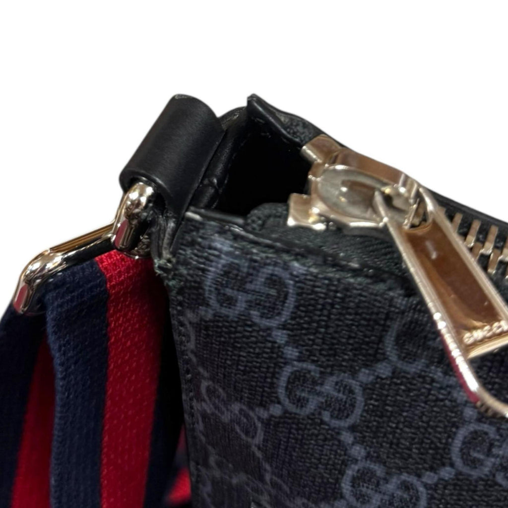 Gucci Black Gg Supreme Shoulder Bag (Pre-Owned)