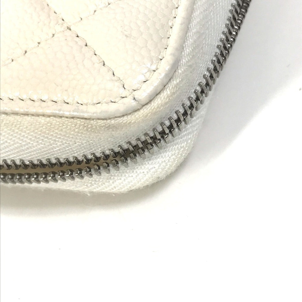 Chanel White Leather Long Wallet (Bi-Fold)