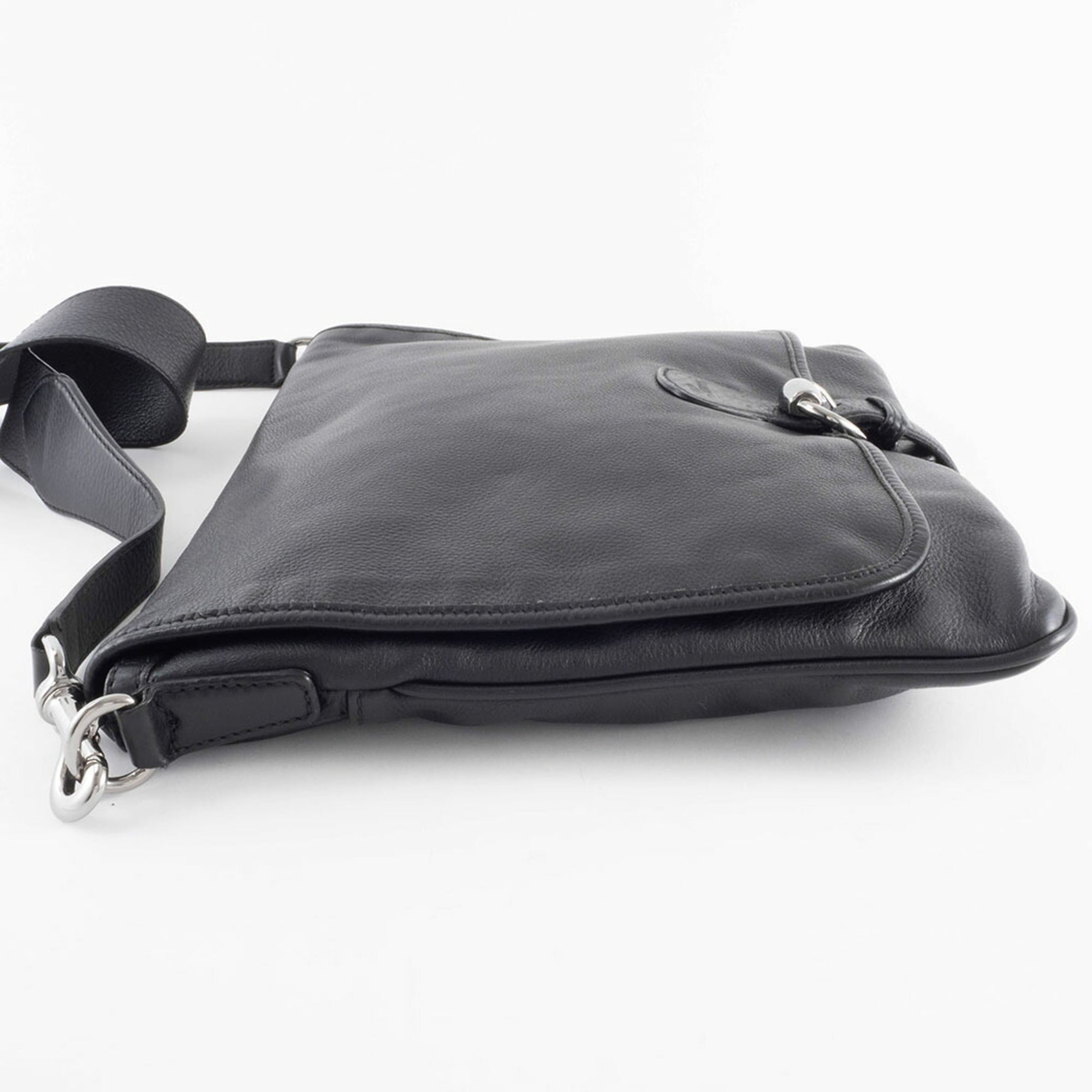 Gucci Black Leather Shoulder Bag (Pre-Owned)