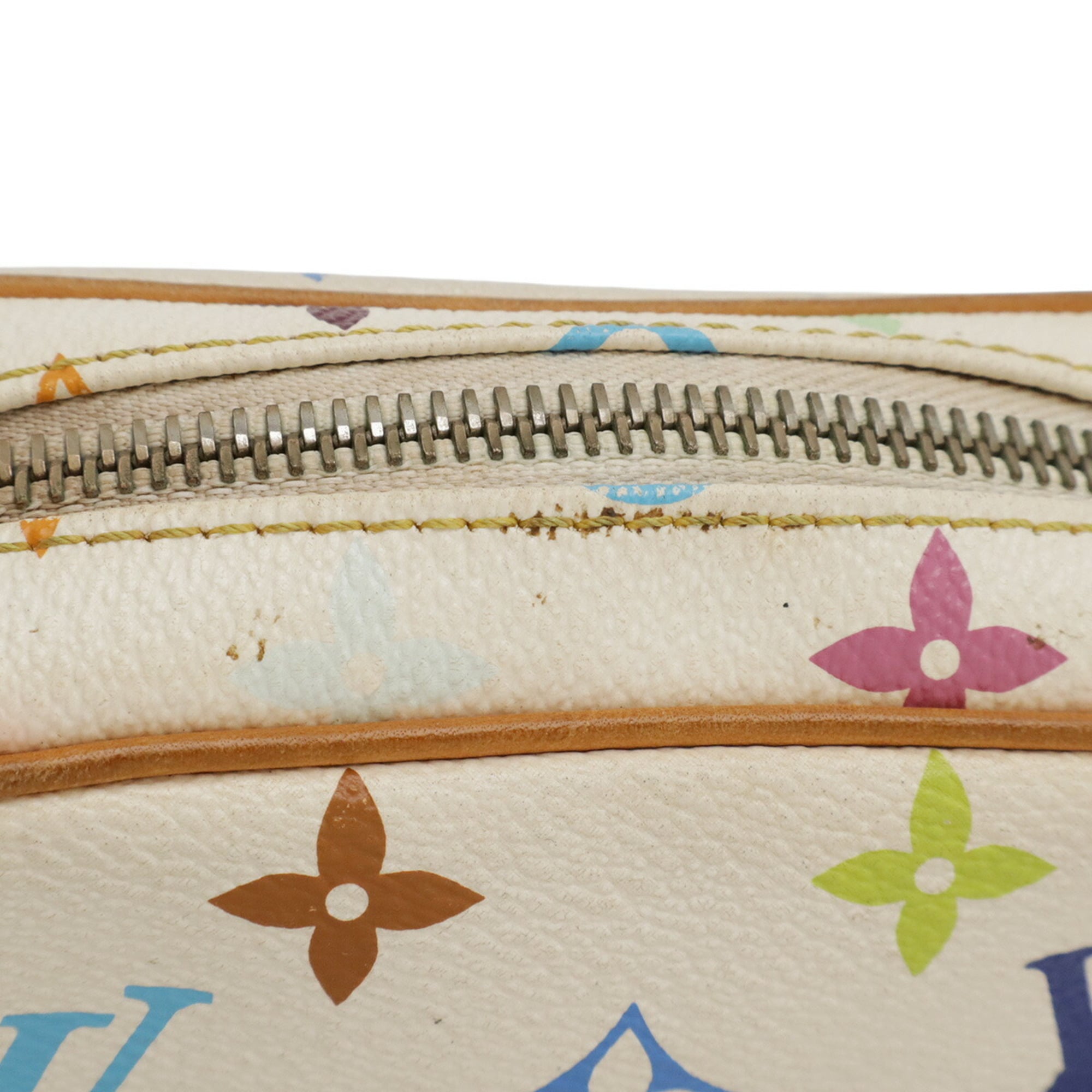 Louis Vuitton Blanc Monogram Pochette Shoulder Bag