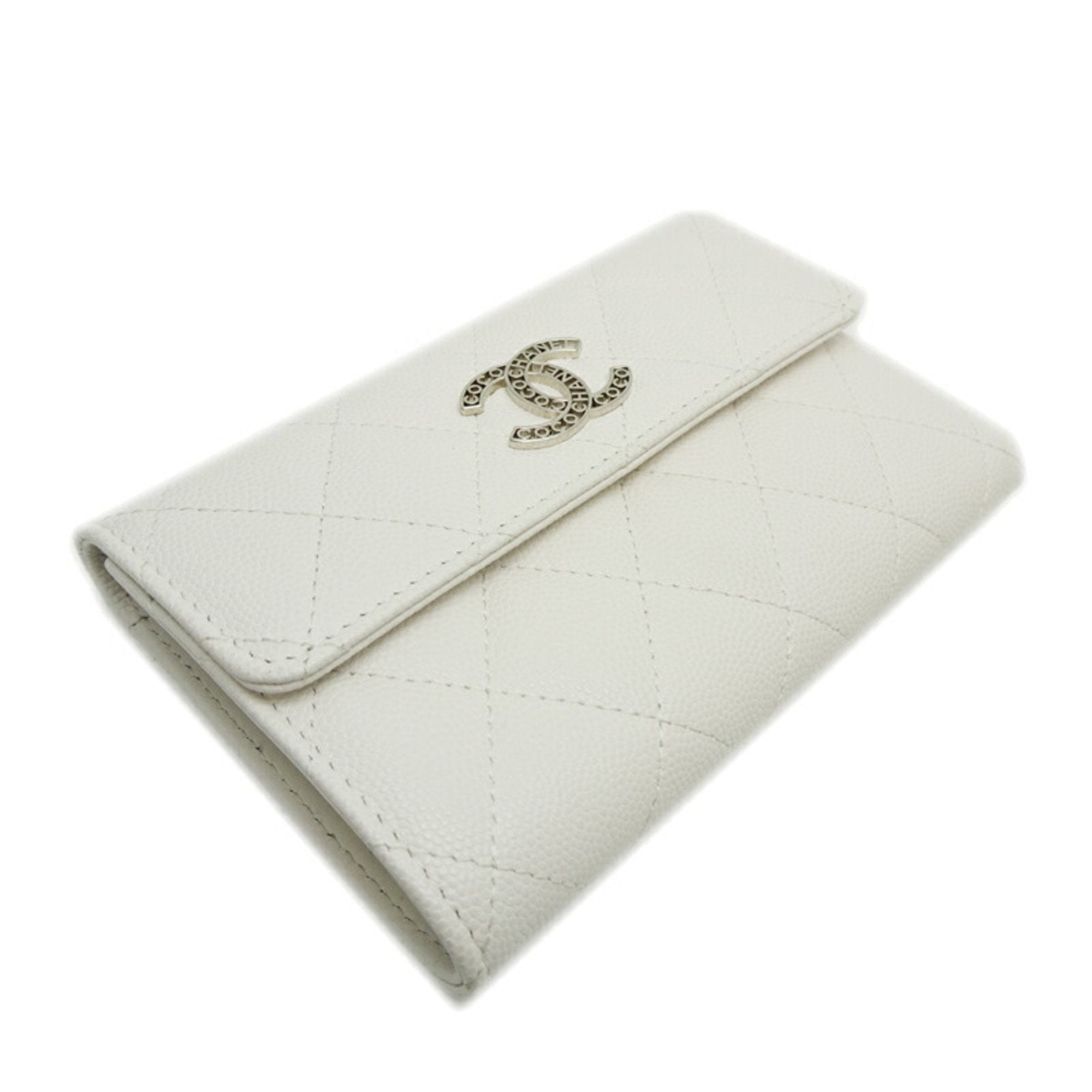 Chanel White Grained Calfskin Wallet (Tri-Fold)