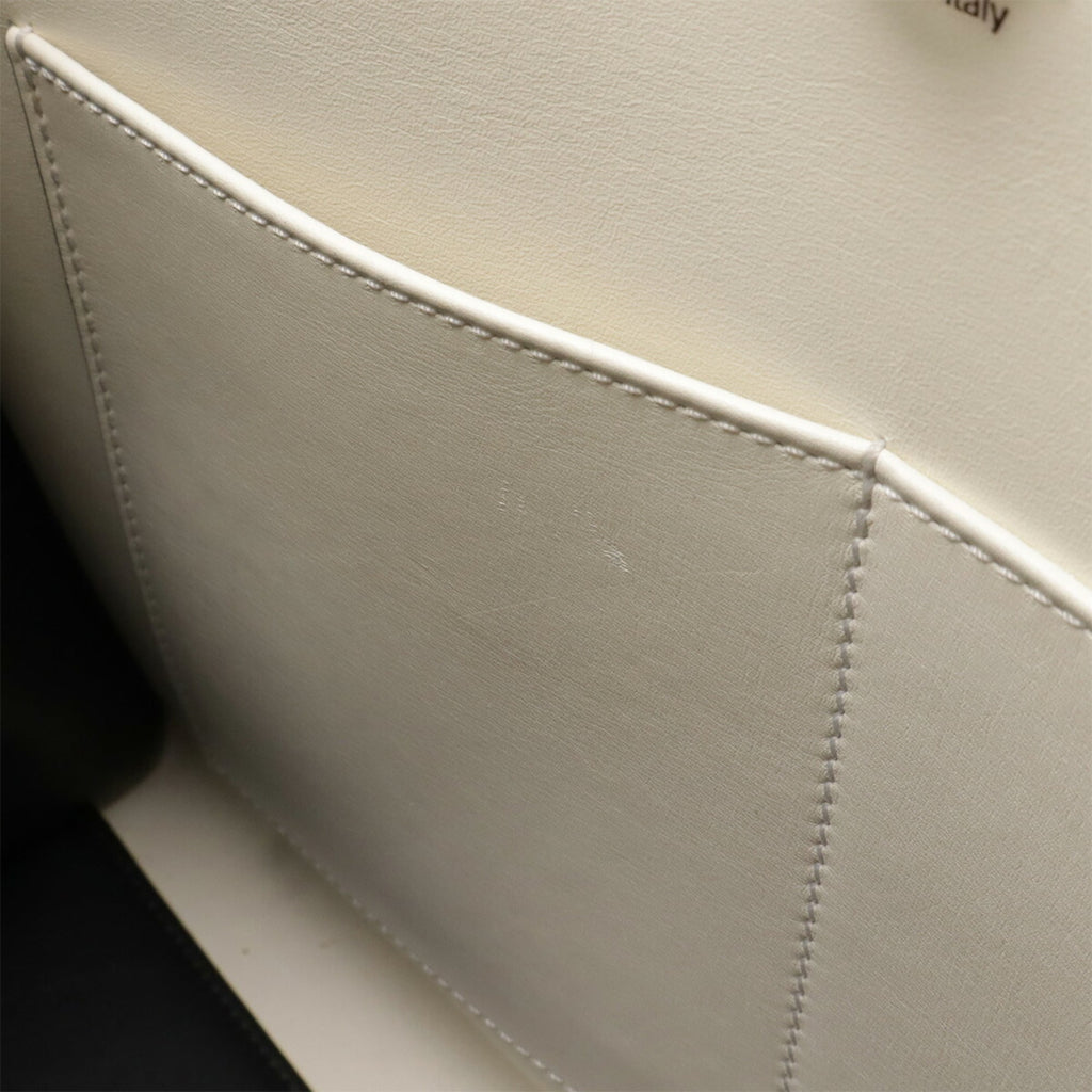 Louis Vuitton White Leather Handbag