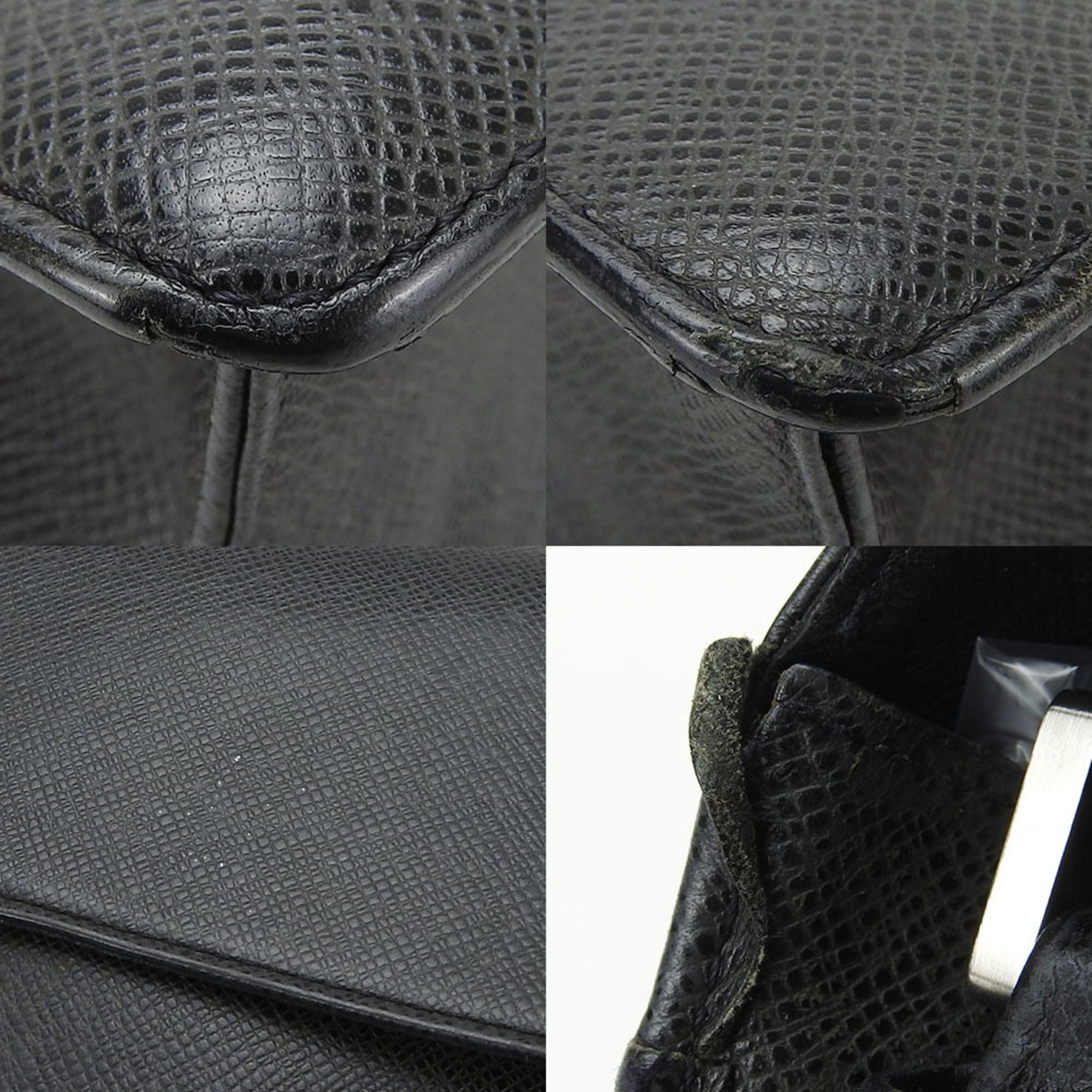 Louis Vuitton Taiga Ardoise Taiga Leather Shoulder Bag