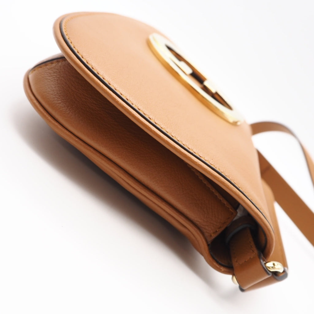 Gucci Camel Leather Shoulder Bag (Pre-Owned)