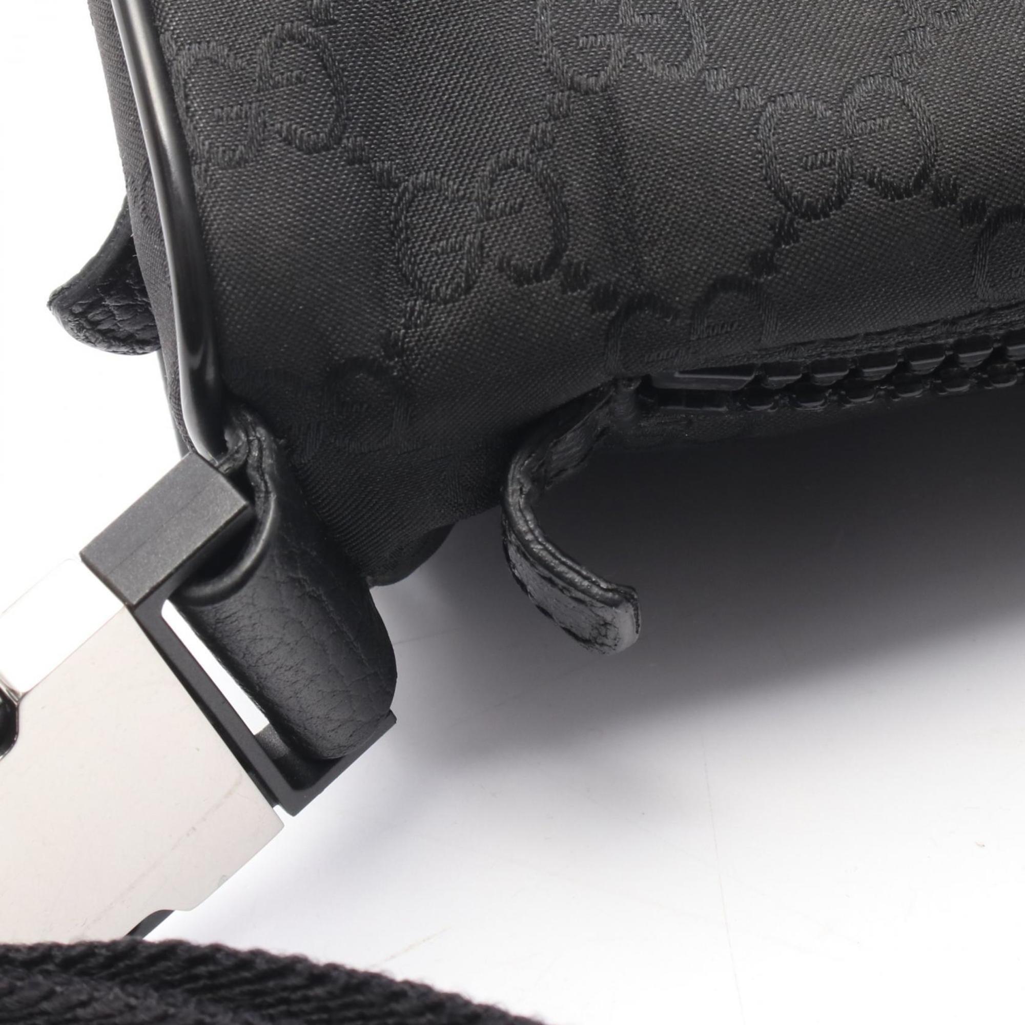 Gucci Black Nylon Leather Fanny Pack (Pre-Owned)