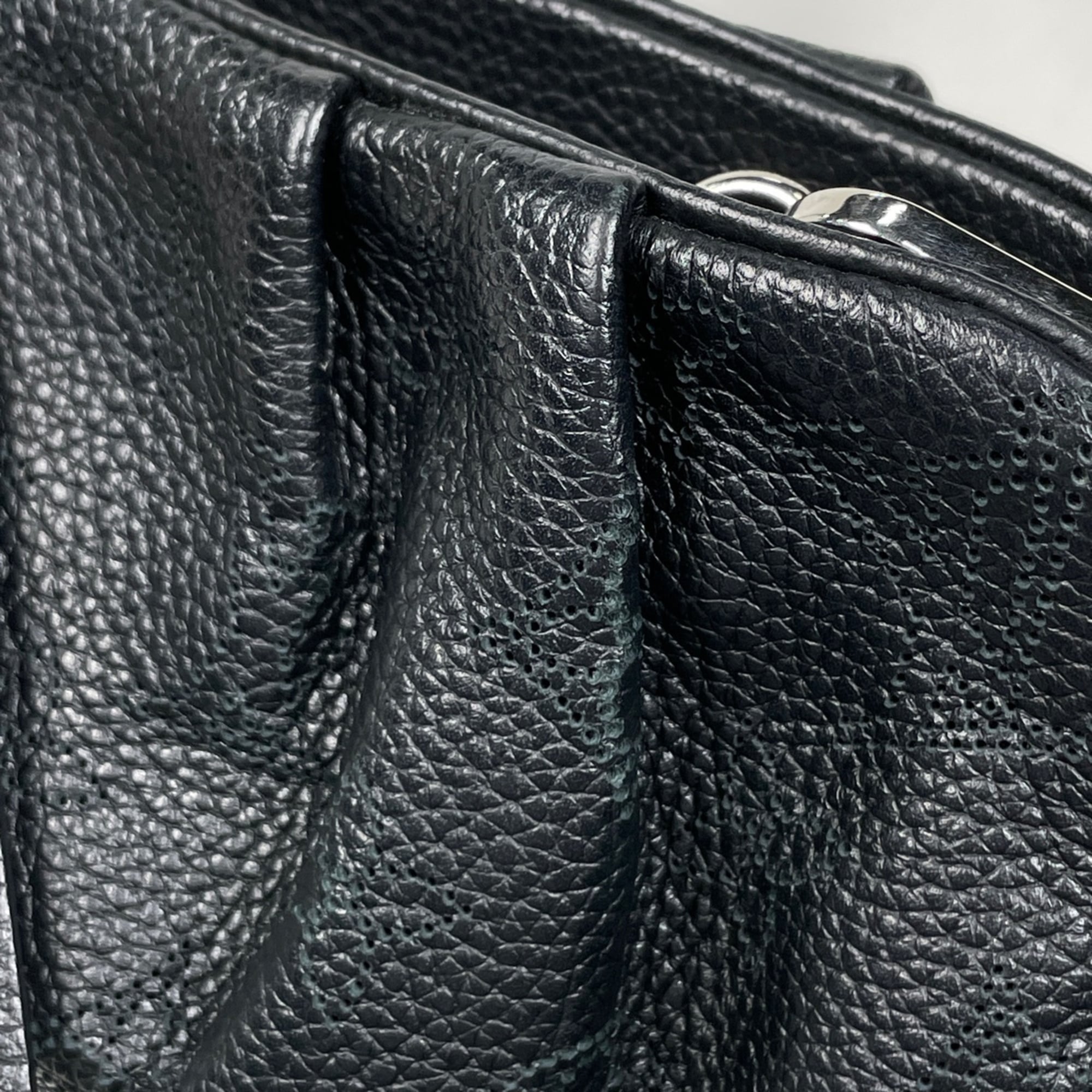 Louis Vuitton Black Noir Monogram Mahina Leather Clutch Bag Shoulder Bag