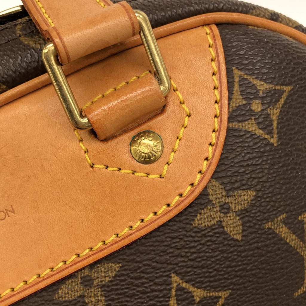 Louis Vuitton Marron Coated Canvas Handbag