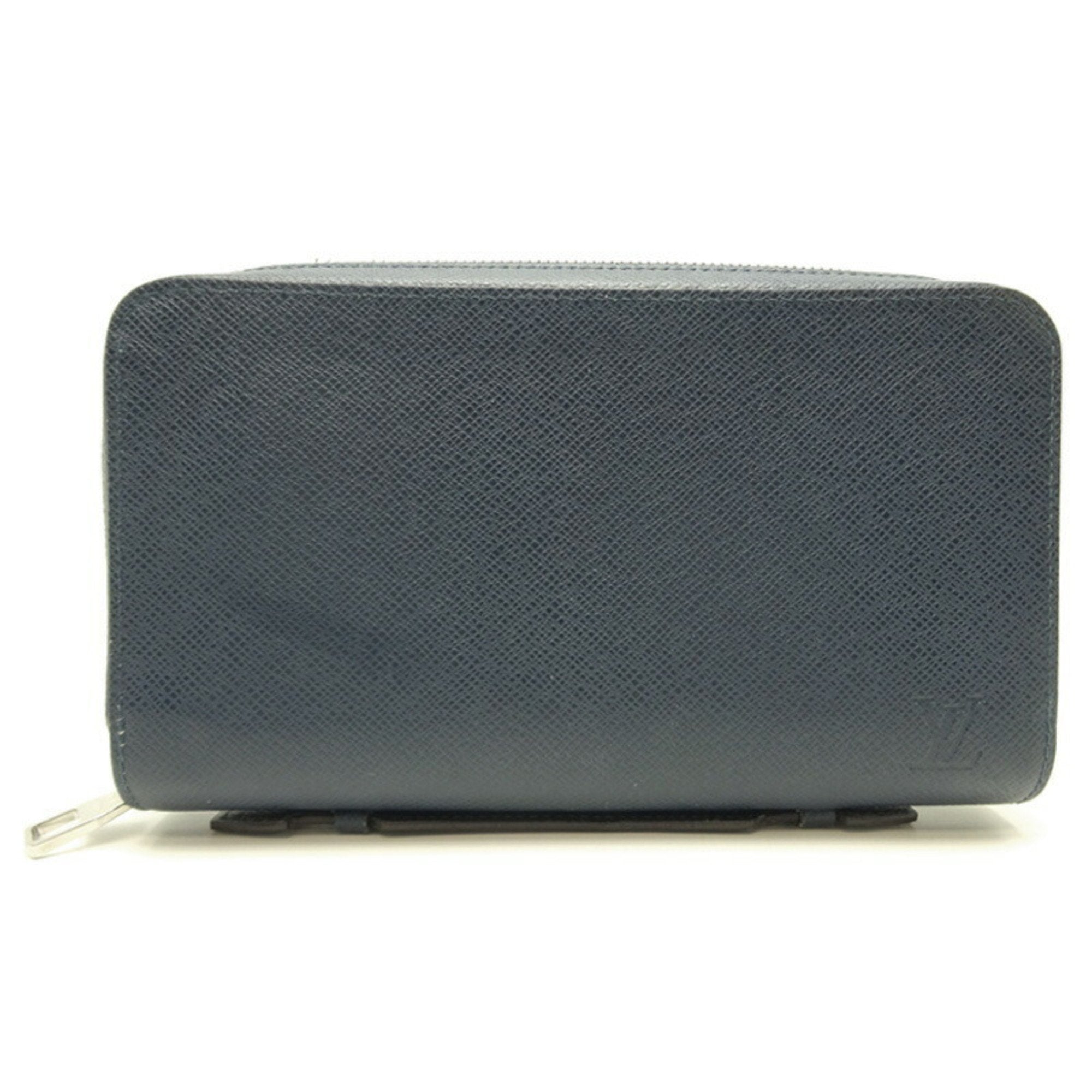 Louis Vuitton Taiga Blue Ocean Taiga Leather Pochette
