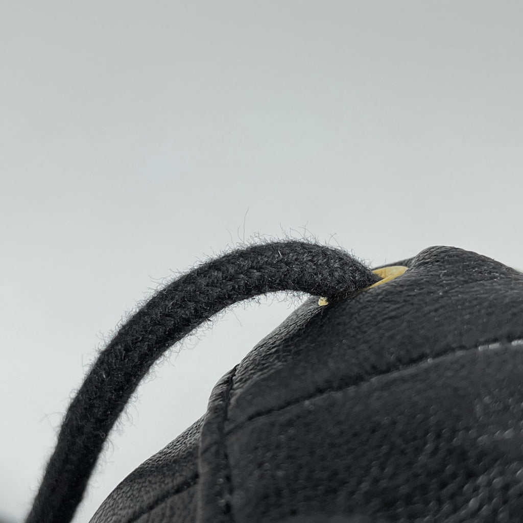 Gucci Black Leather Shoulder Bag (Pre-Owned)