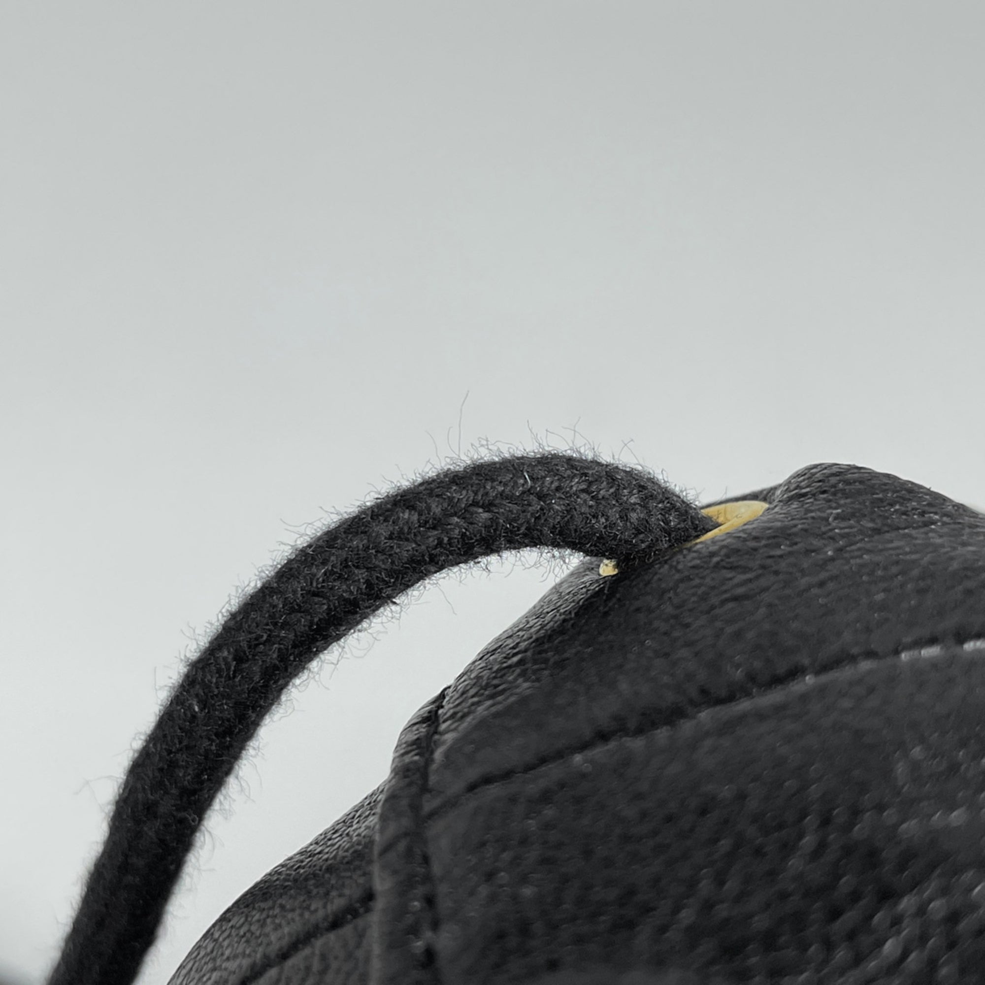 Gucci Black Leather Shoulder Bag (Pre-Owned)