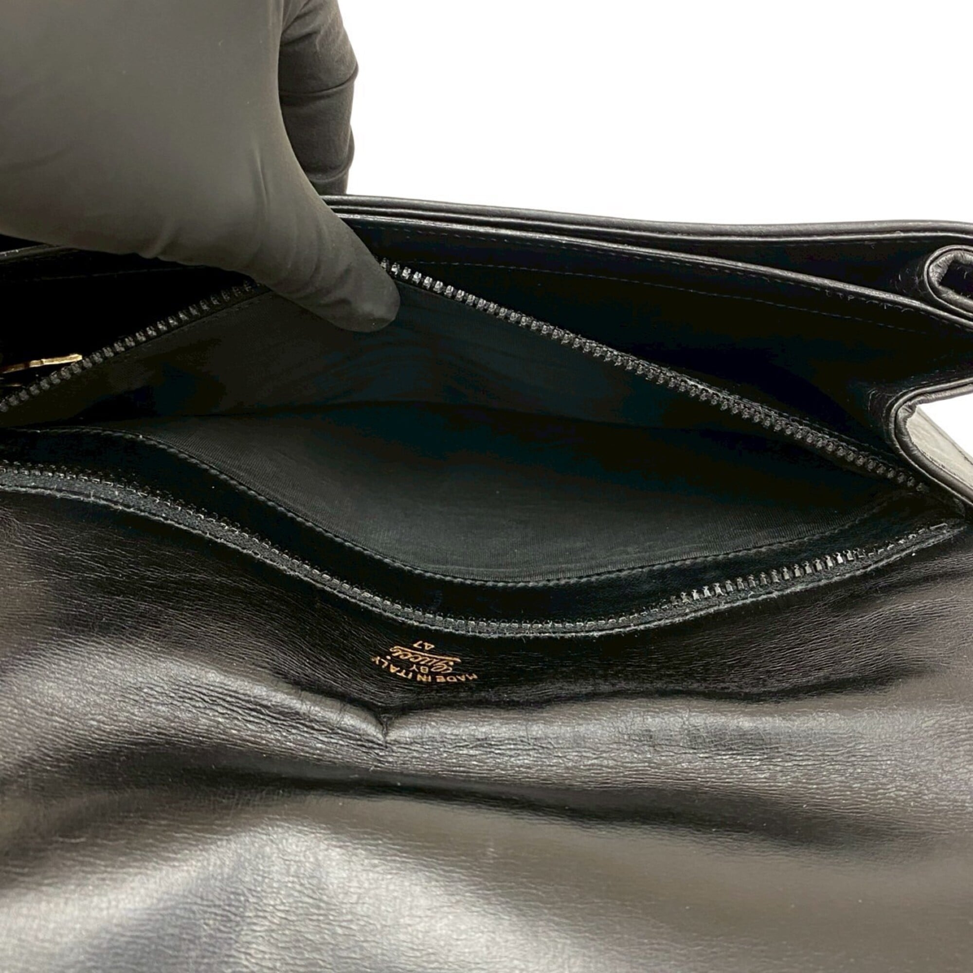 Gucci Black Leather Pochette Shoulder Bag (Pre-Owned)