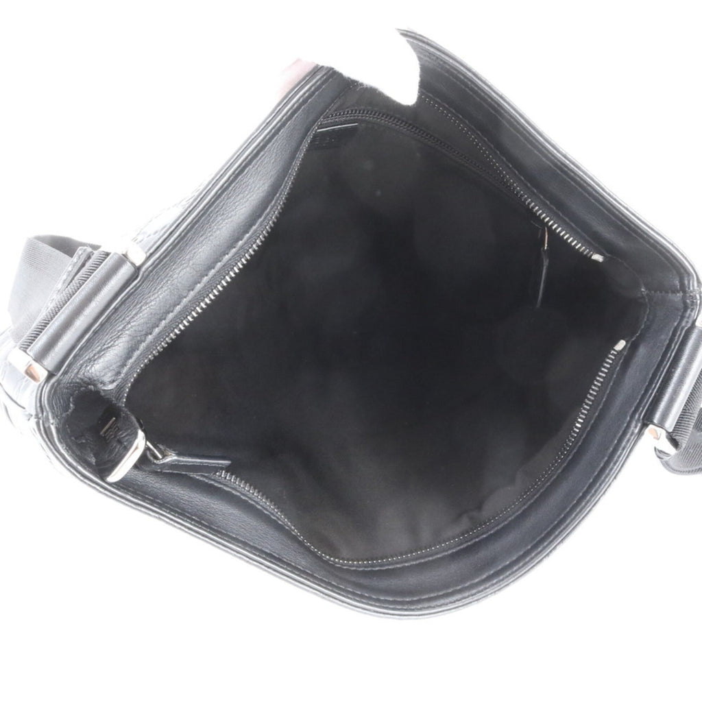 Gucci Guccissima Black Leather Shoulder Bag (Pre-Owned)