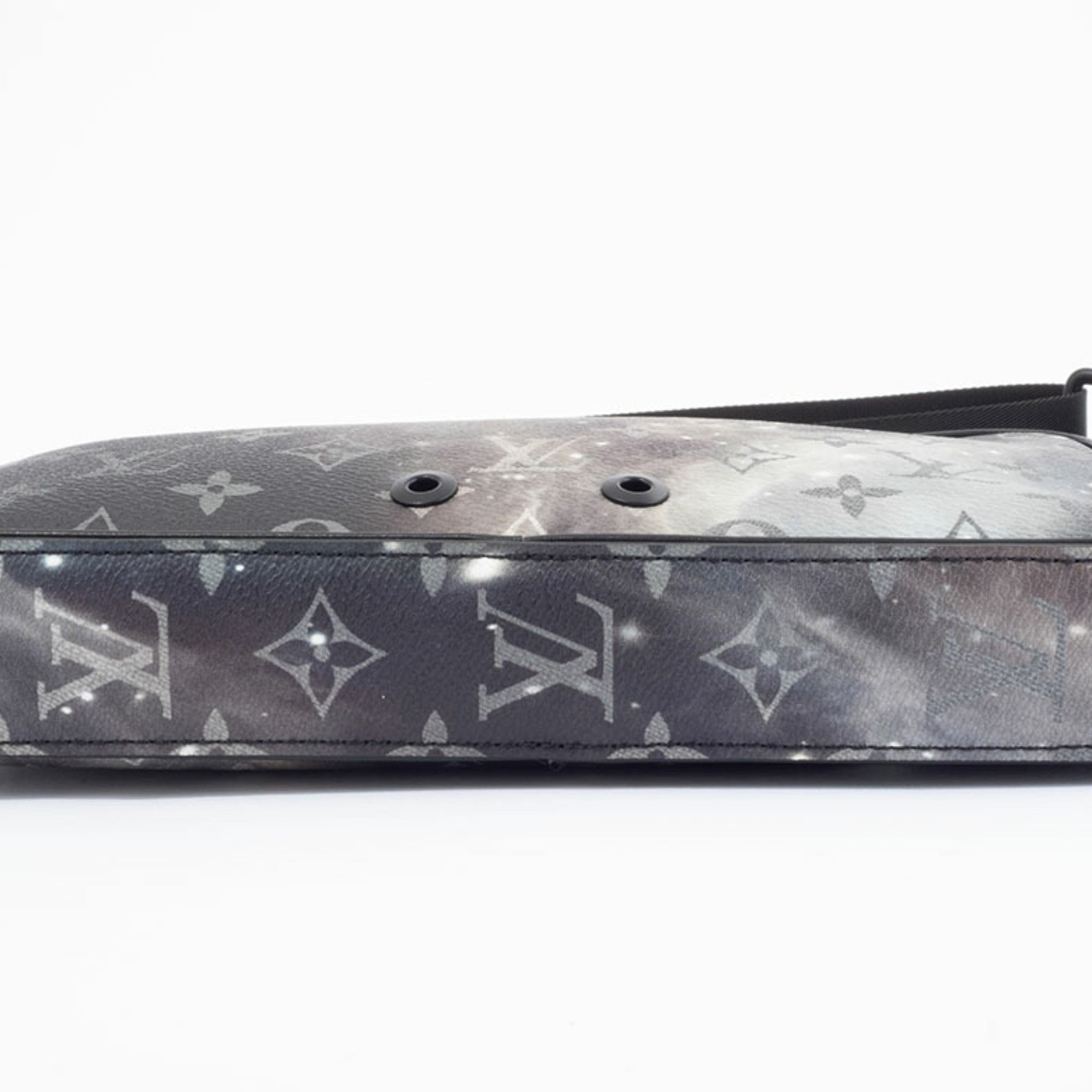 Louis Vuitton Canvas Shoulder Bag