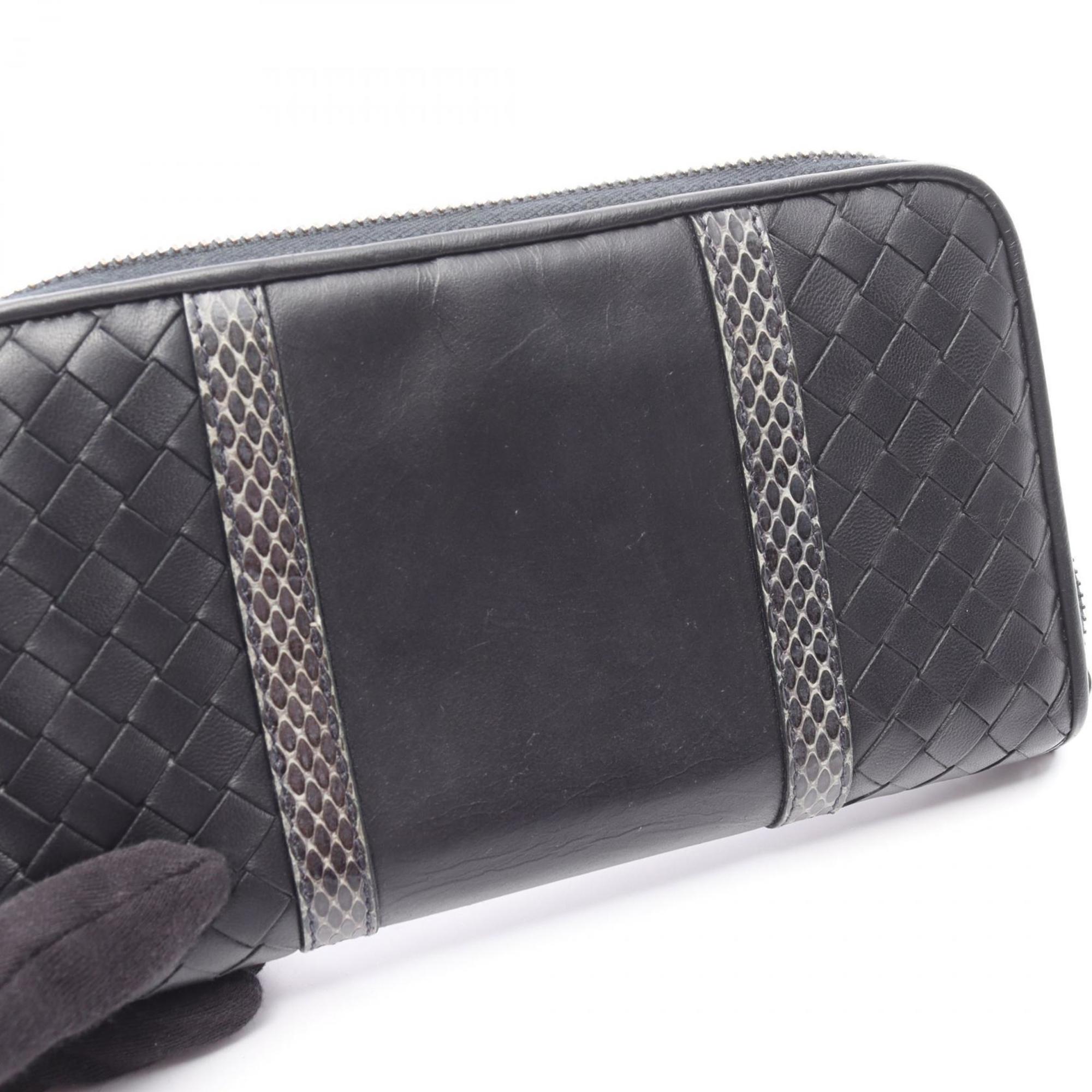 Bottega Veneta Black Leather Long Wallet (Bi-Fold)