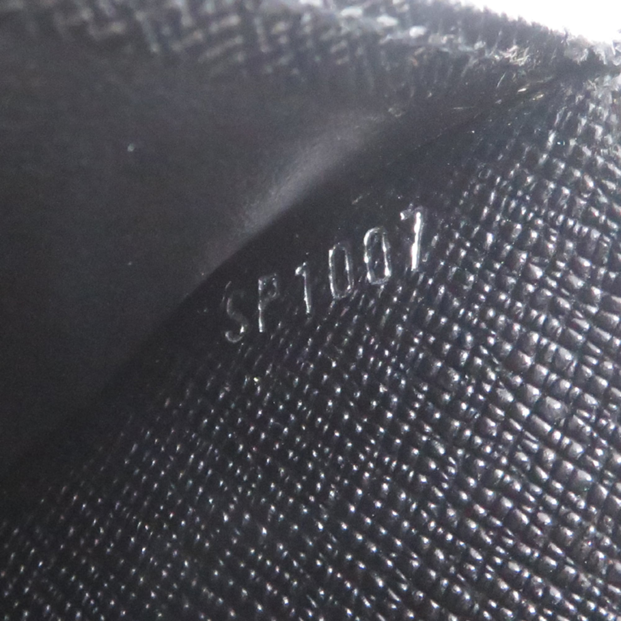 Louis Vuitton Ardoise Black Taiga Leather Wallet