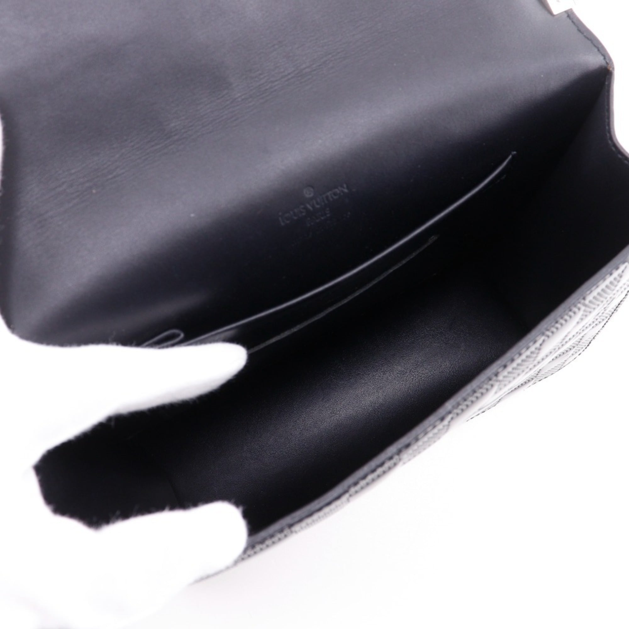 Louis Vuitton Black Noir Vernis Shoulder Bag