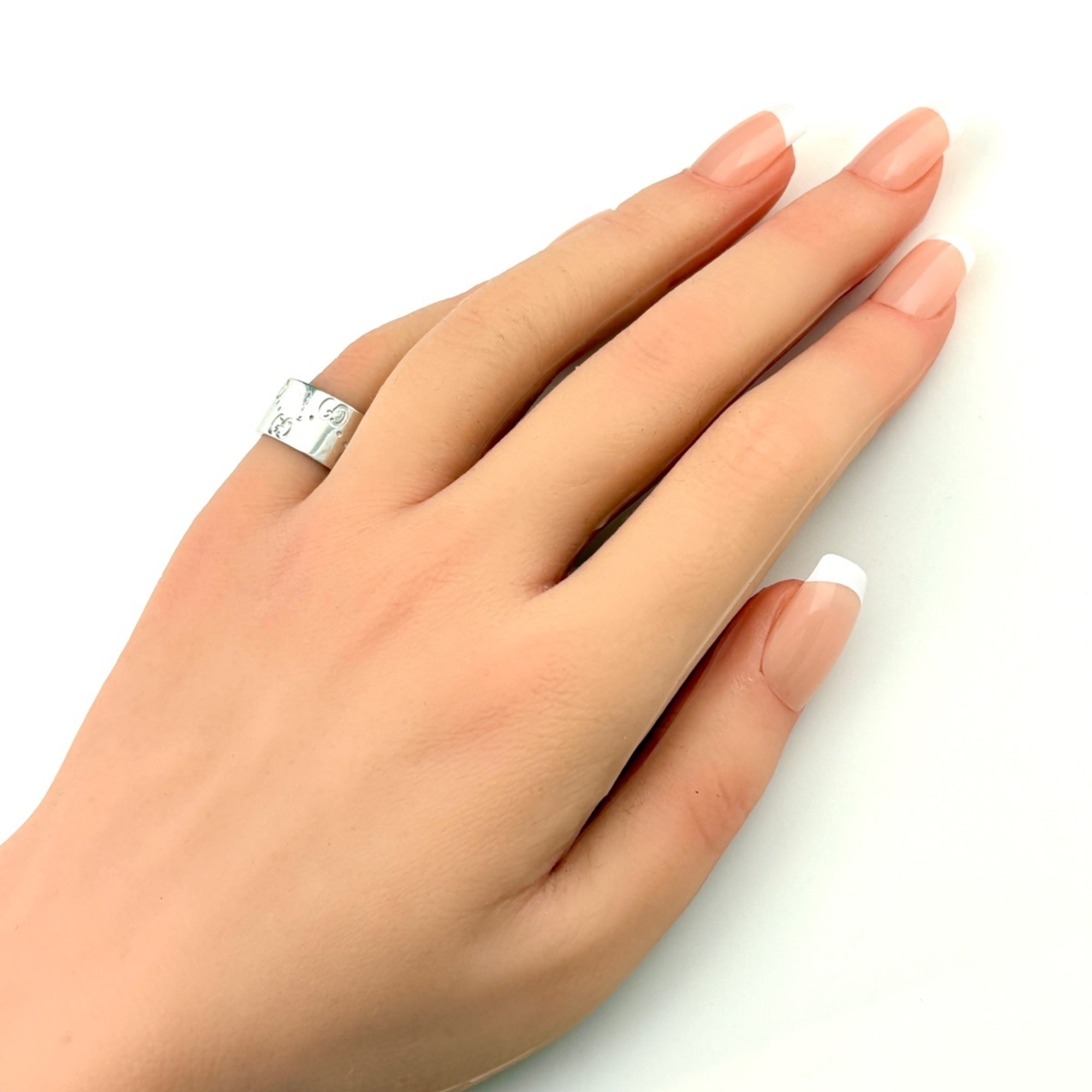 Gucci White Gold (18K) Band Ring (Pre-Owned)