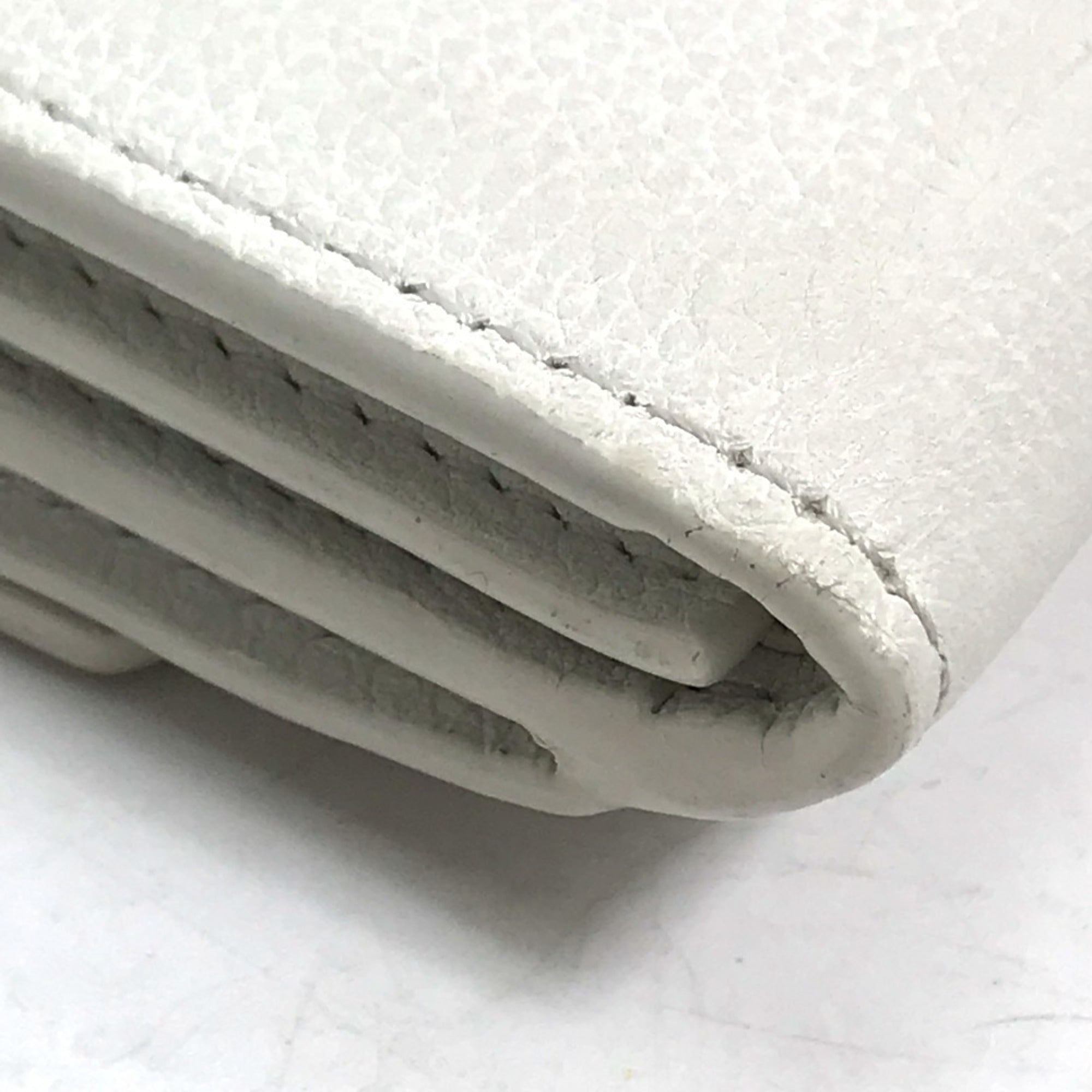 Louis Vuitton White Leather Wallet (Tri-Fold)