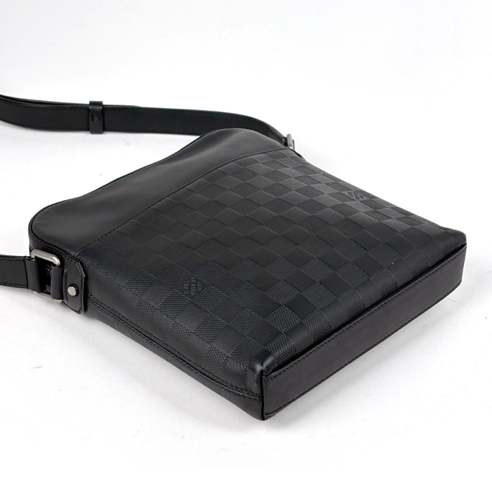 Louis Vuitton Black Onyx Damier Infini Pochette Shoulder Bag