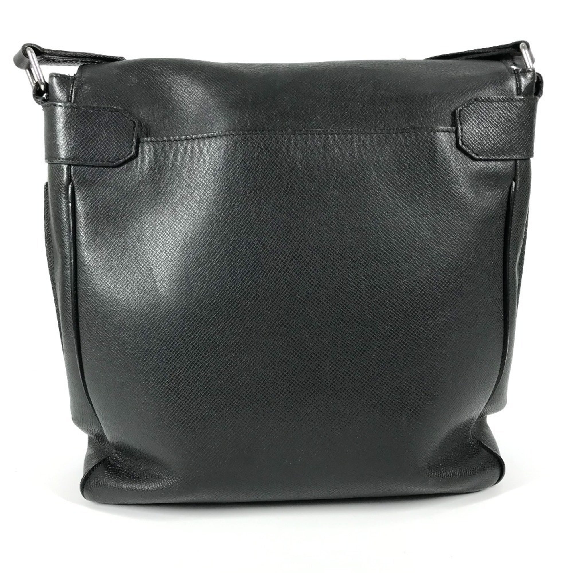 Louis Vuitton Ardoise Black Taiga Leather Leather Messenger Bag Shoulder Bag