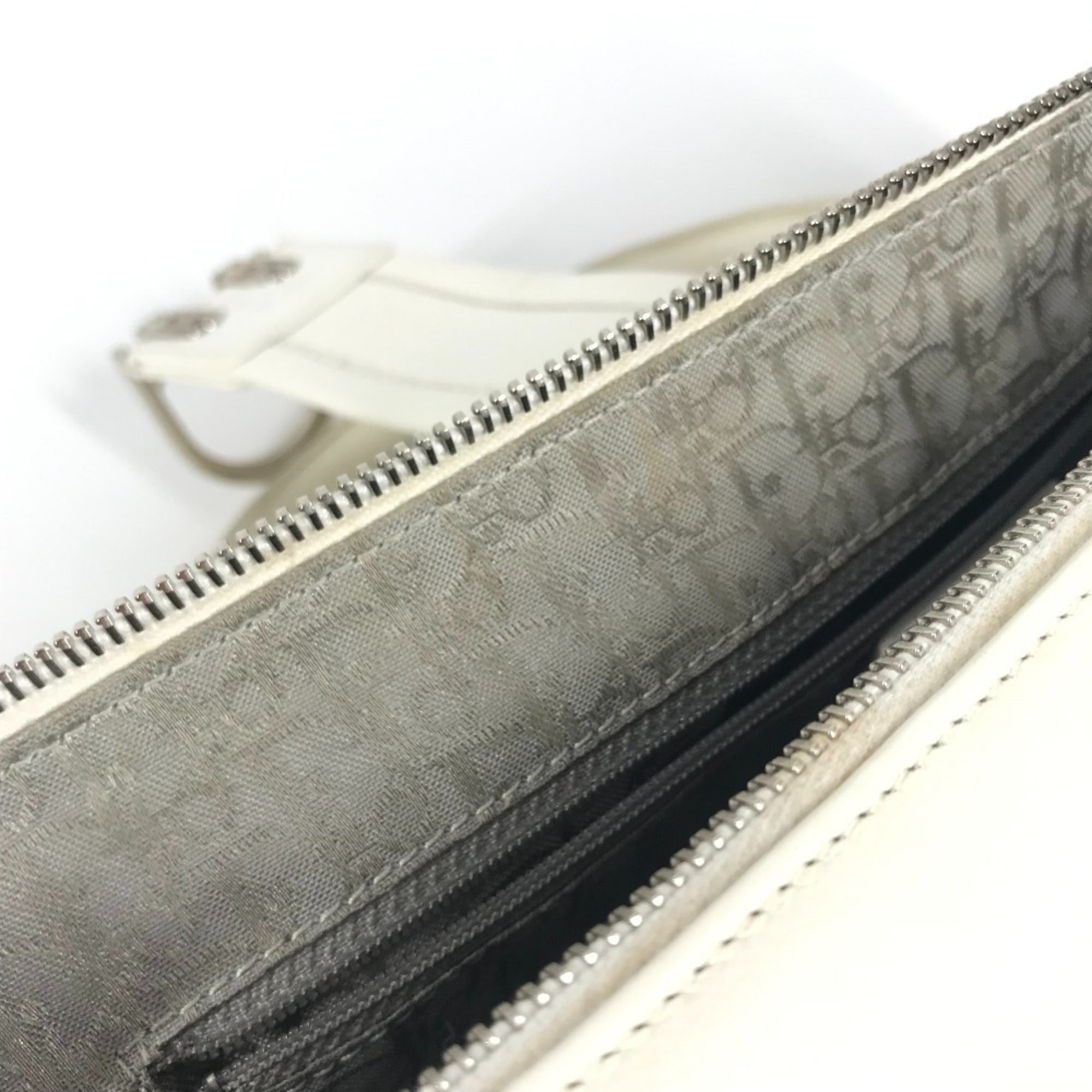 Christian Dior White Leather Boston Bag Handbag (Pre-Owned)