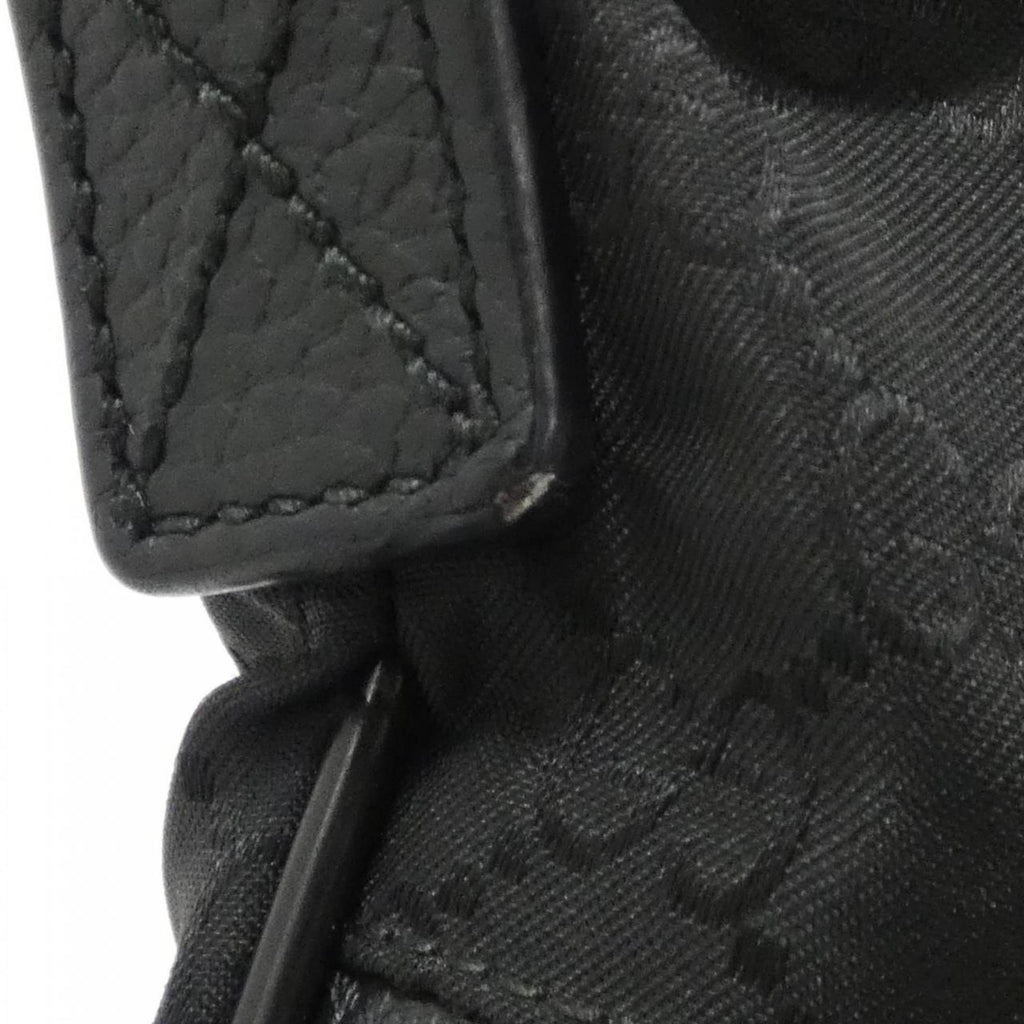 Gucci Black Nylon Shoulder Bag (Pre-Owned)