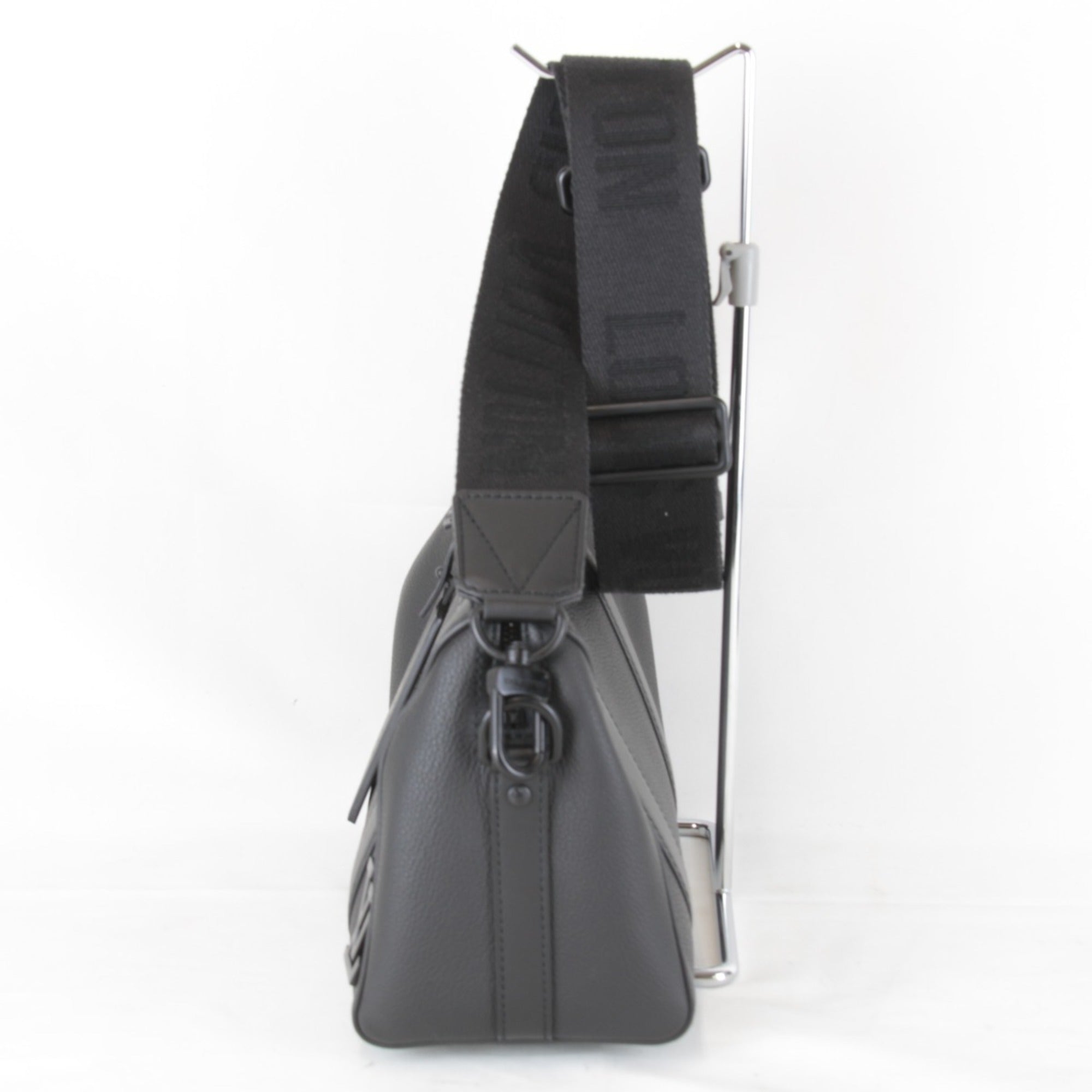 Louis Vuitton Black Leather Shoulder Bag