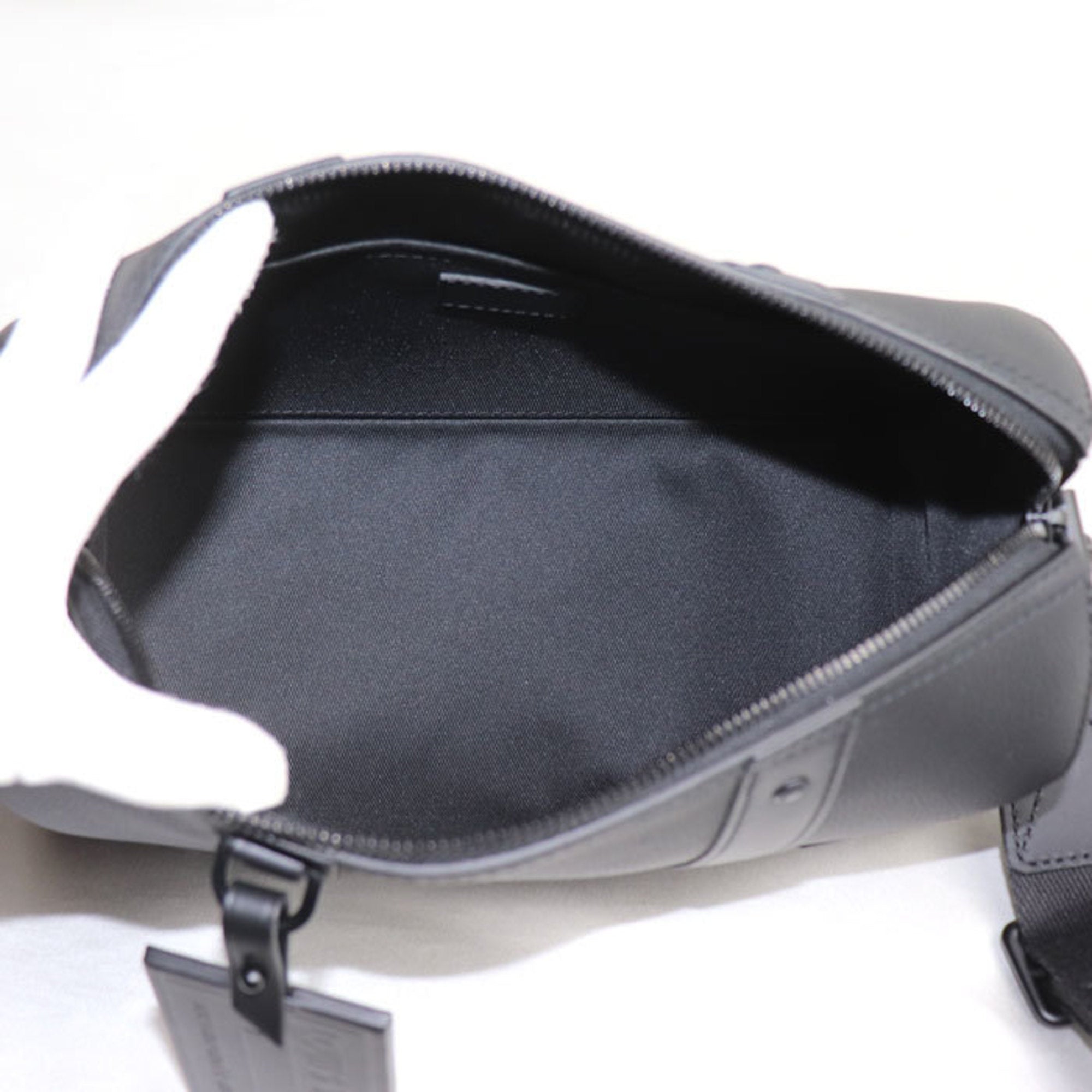 Louis Vuitton Black Leather Shoulder Bag