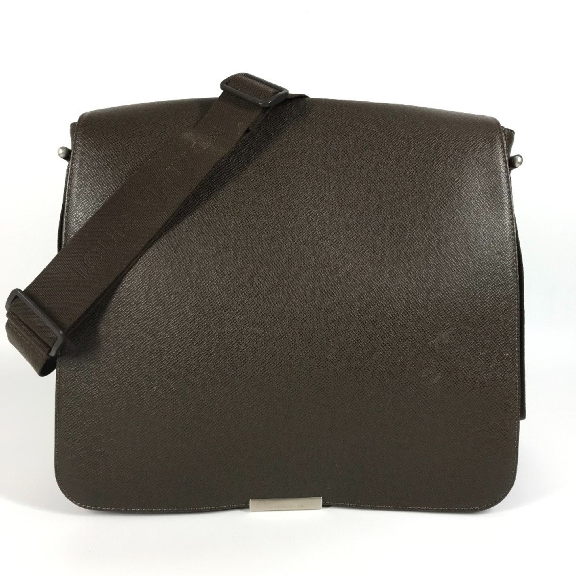 Louis Vuitton Brown Grizzly Taiga Leather Messenger Bag Shoulder Bag