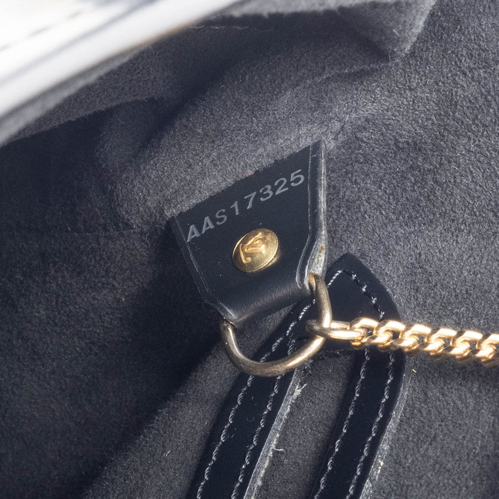 Louis Vuitton Noir Epi Leather Shoulder Bag