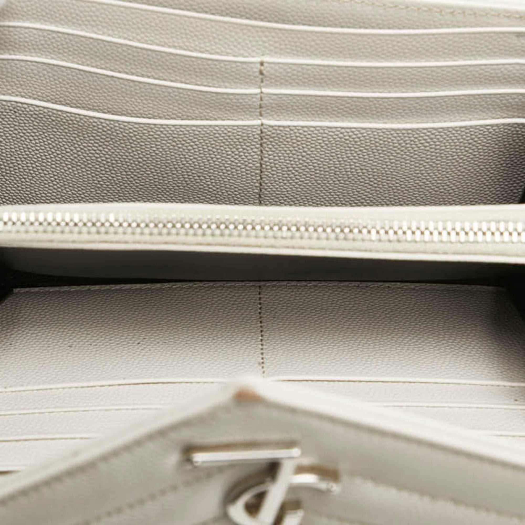 Saint Laurent White Leather Long Wallet (Bi-Fold) (Pre-Owned)