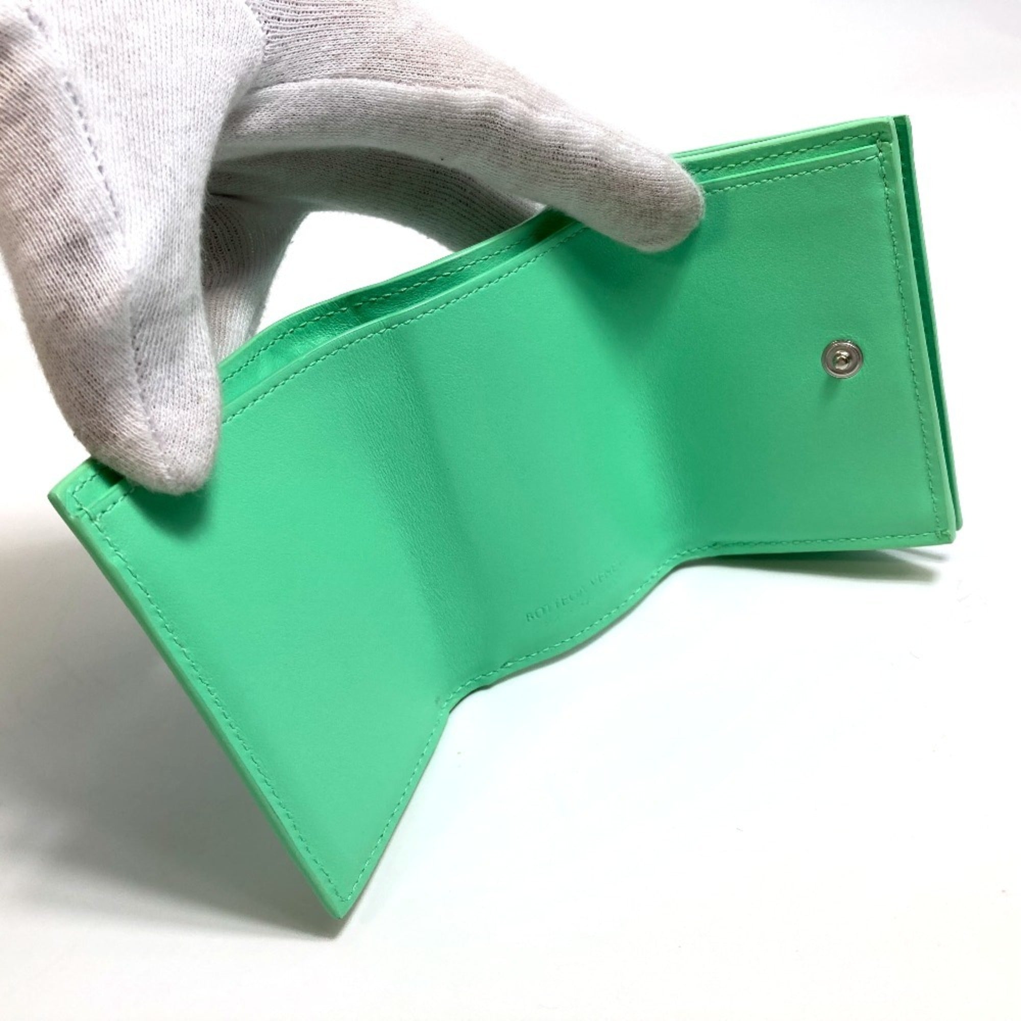 Bottega Veneta Green Leather Wallet (Tri-Fold)