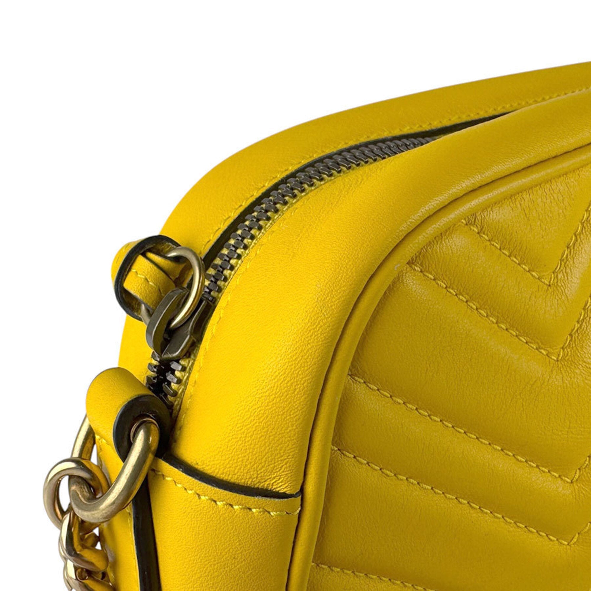 Gucci Gold Yellow Leather Metal Shoulder Bag (Pre-Owned)