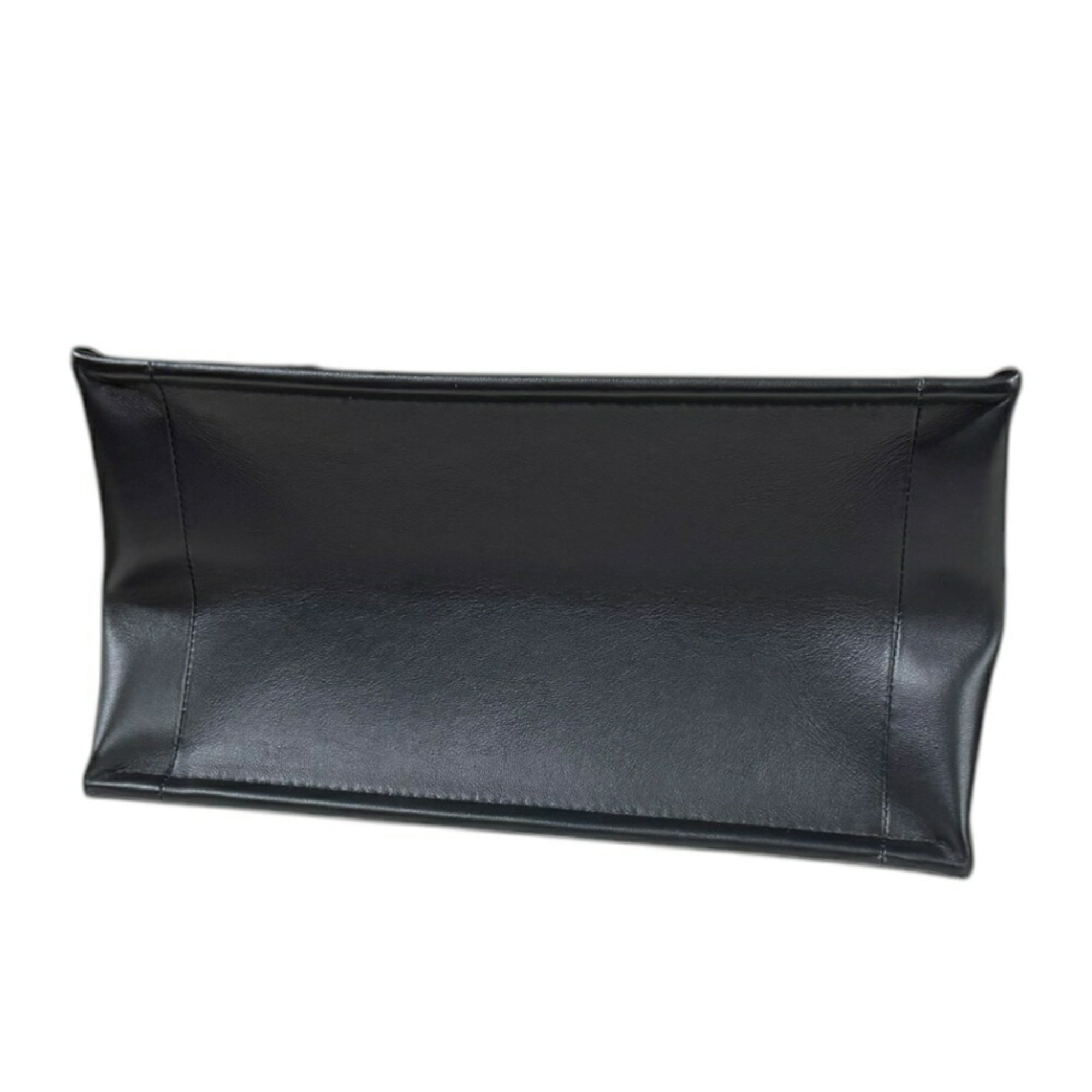 Christian Dior Black Leather Shoulder Bag (Pre-Owned)