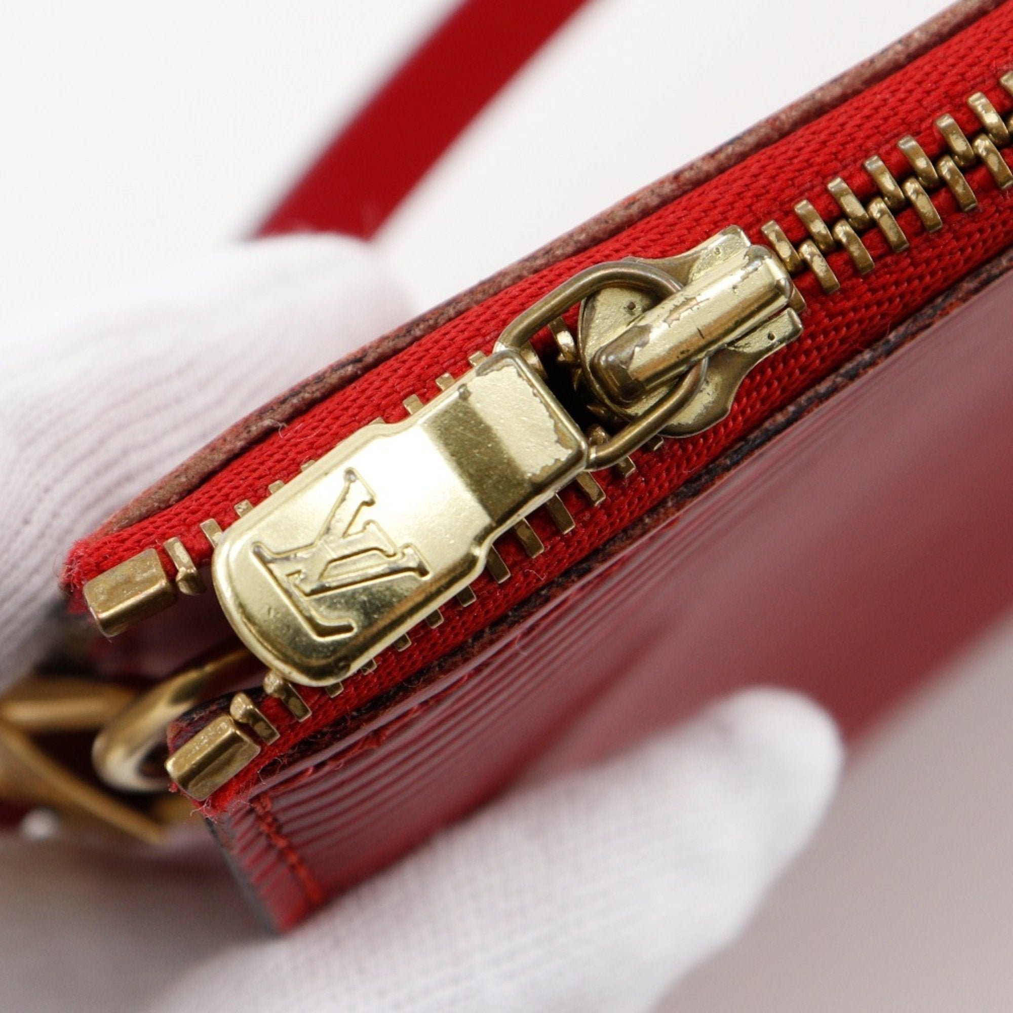 Louis Vuitton Castilian Red Red Color Epi Leather Pochette Pouch