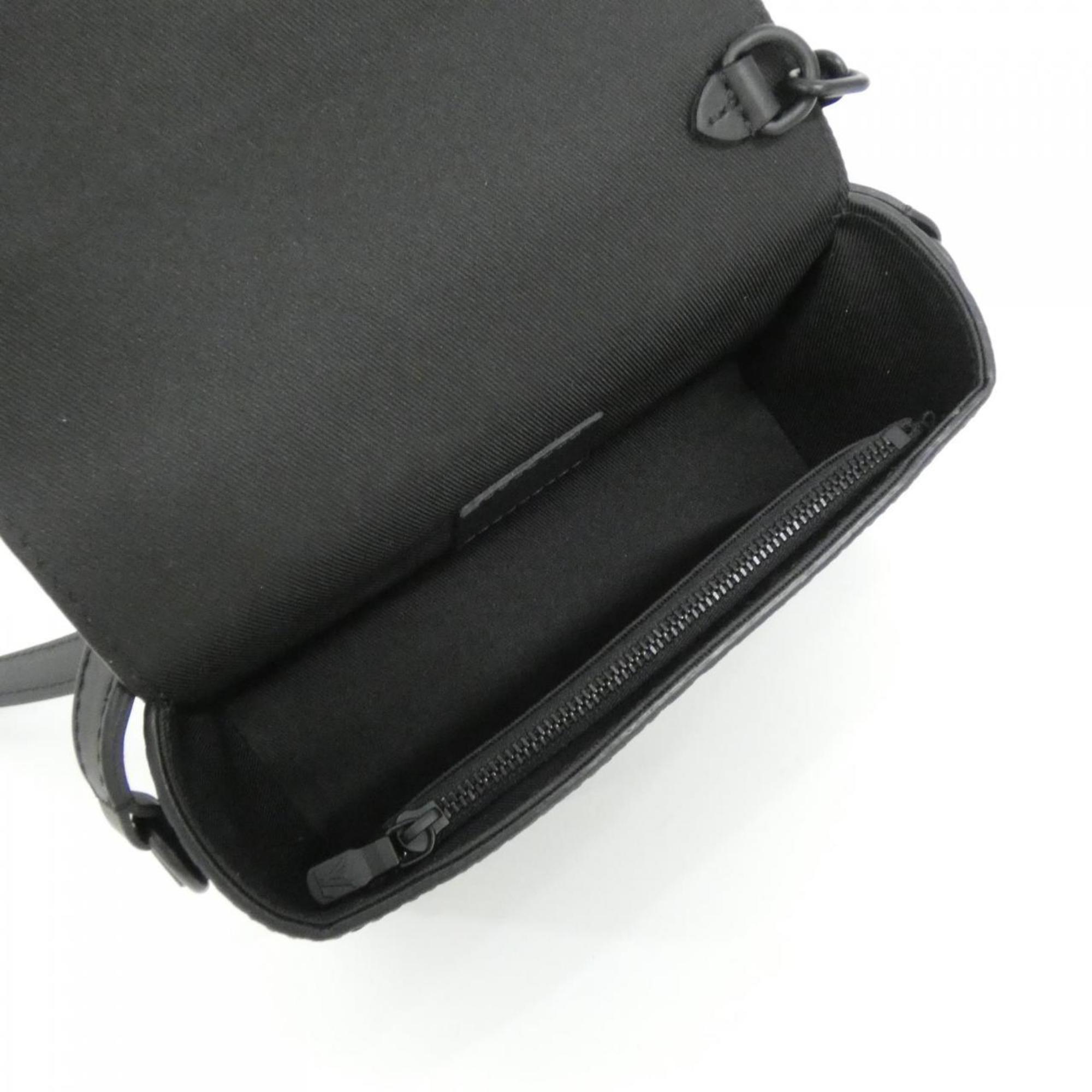 Louis Vuitton Black Leather Shoulder Bag