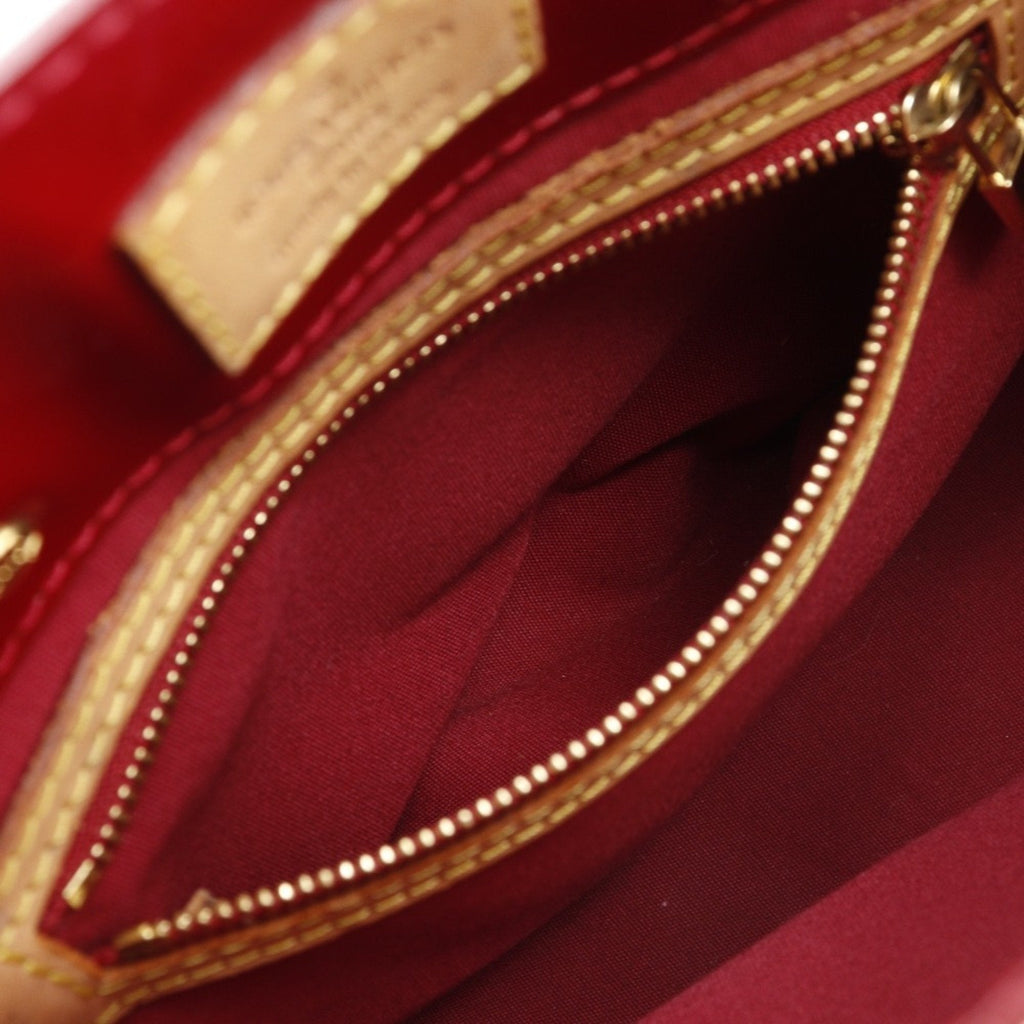 Louis Vuitton Pomme D'amour Red Color Monogram Vernis Handbag