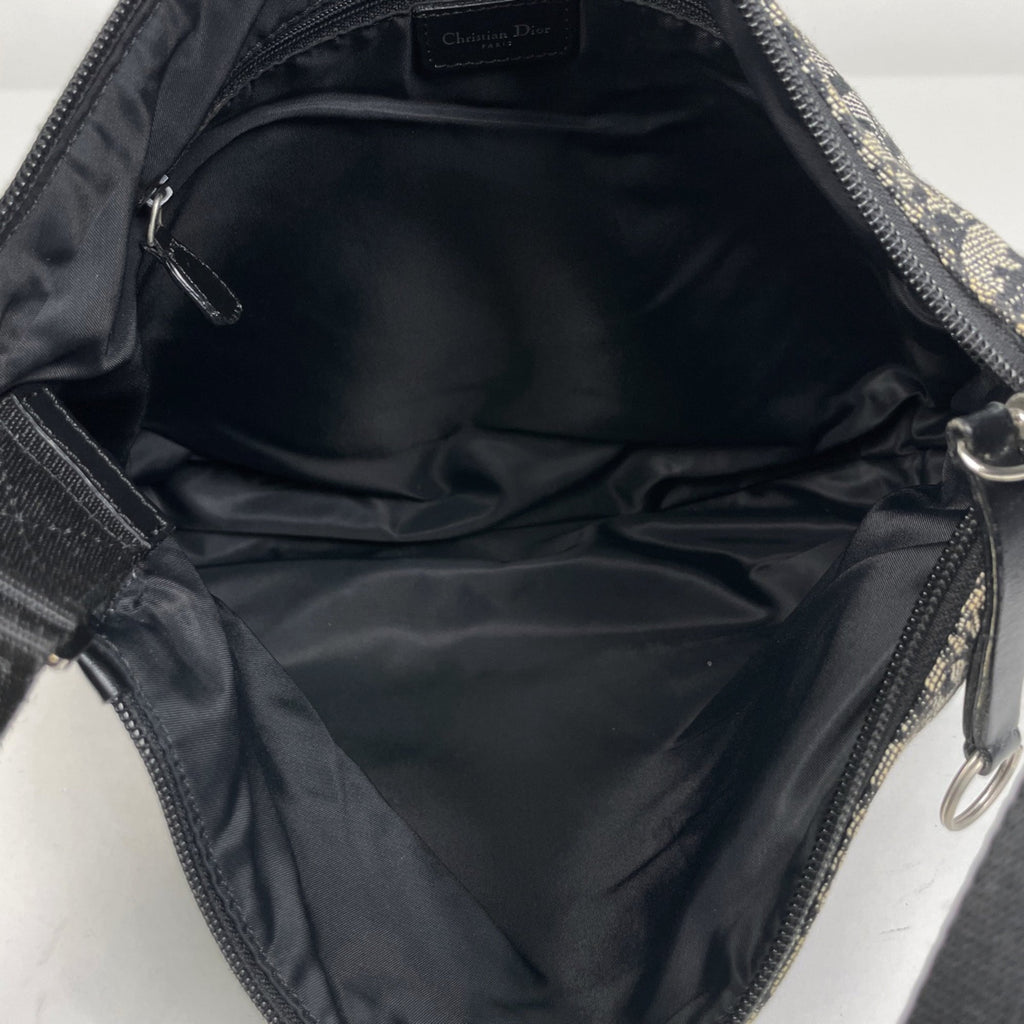 Christian Dior Black Leather Canvas Shoulder Bag (Pre-Owned)