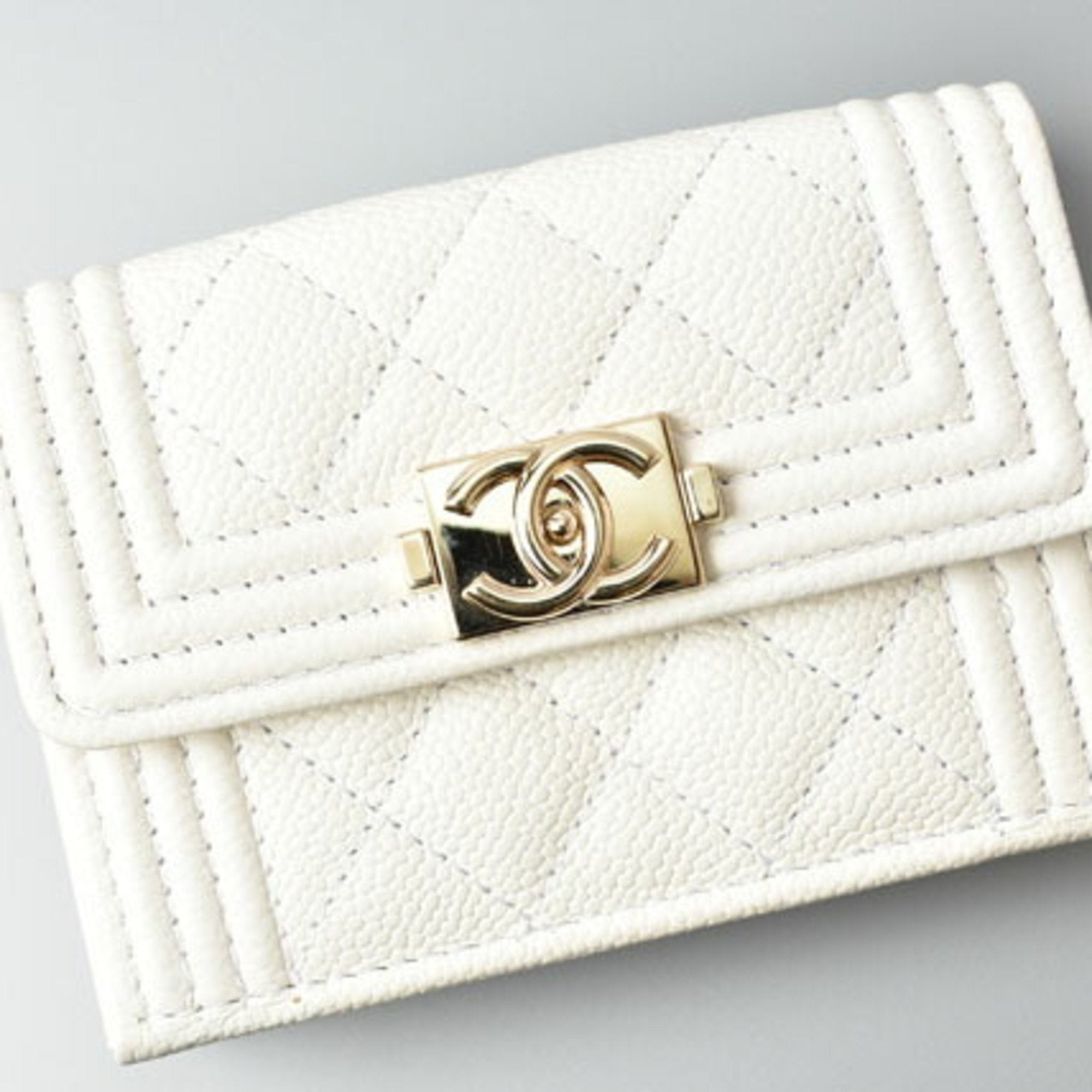 Chanel Boy Chanel Off-White Grained Calfskin Wallet (Bi-Fold)