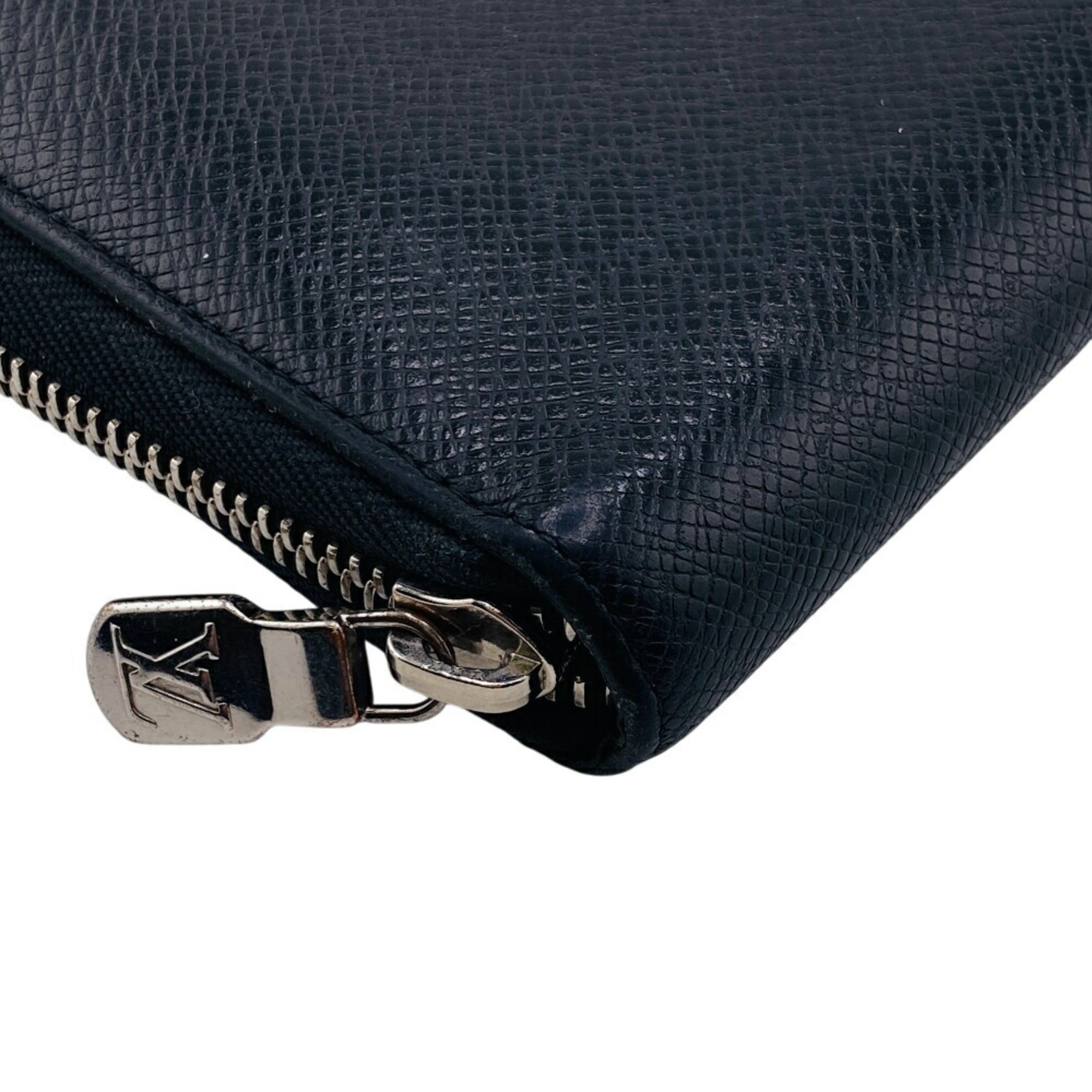 Louis Vuitton Taiga Black Leather Long Wallet