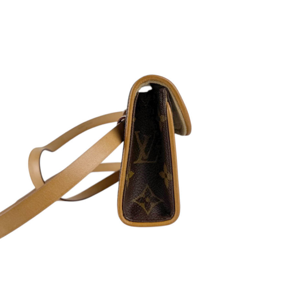Louis Vuitton Brown Monogram Monogram Fanny Pack Pochette