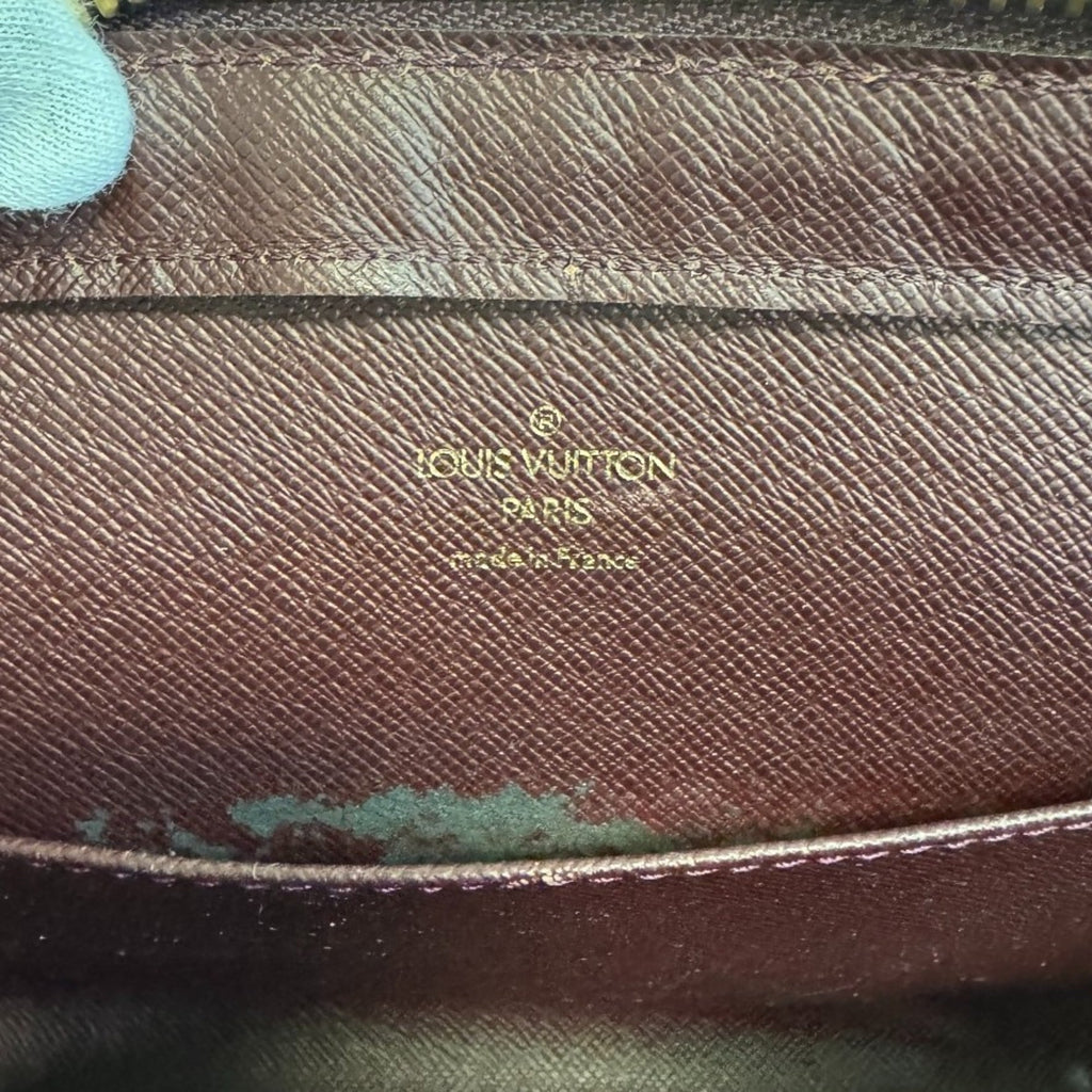 Louis Vuitton Wine Taiga Leather Clutch Bag