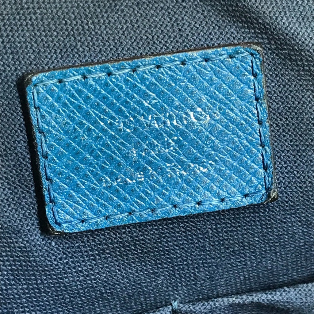 Louis Vuitton Blue Taiga Leather Messenger Bag Shoulder Bag